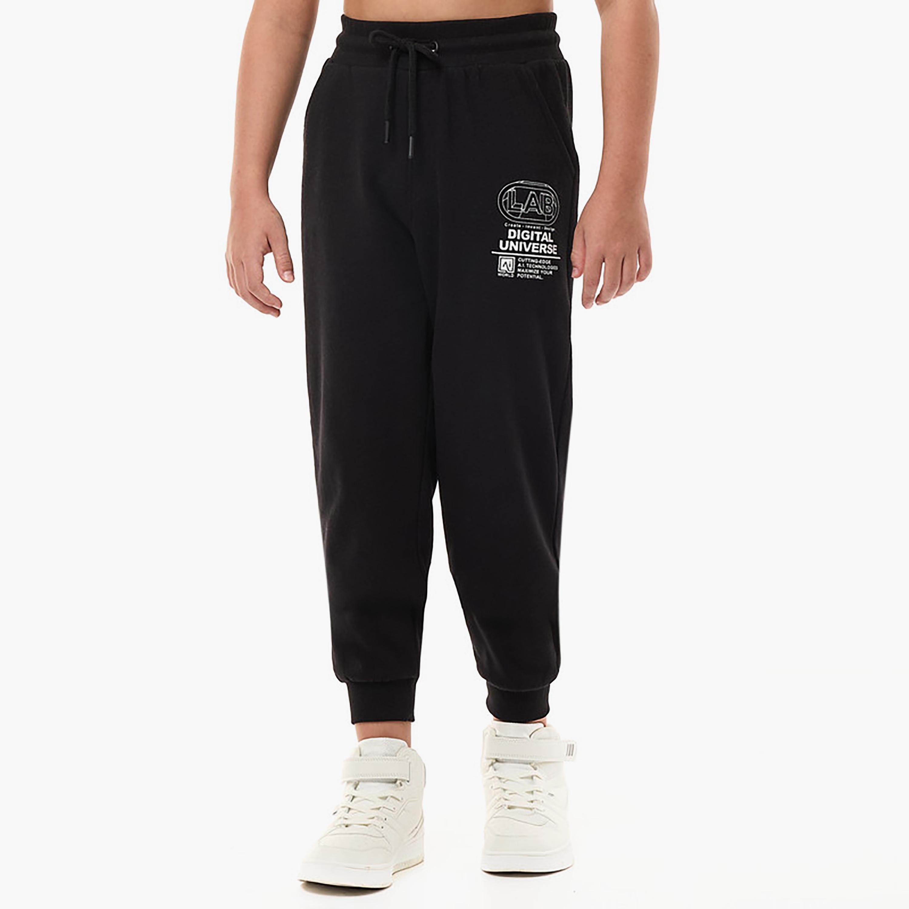 هودي بأكمام طويلة مطبوع مع بنطلون ركض قطعتين من فيكتور اند جين-boys-clothing-setsandcoords-image-4
