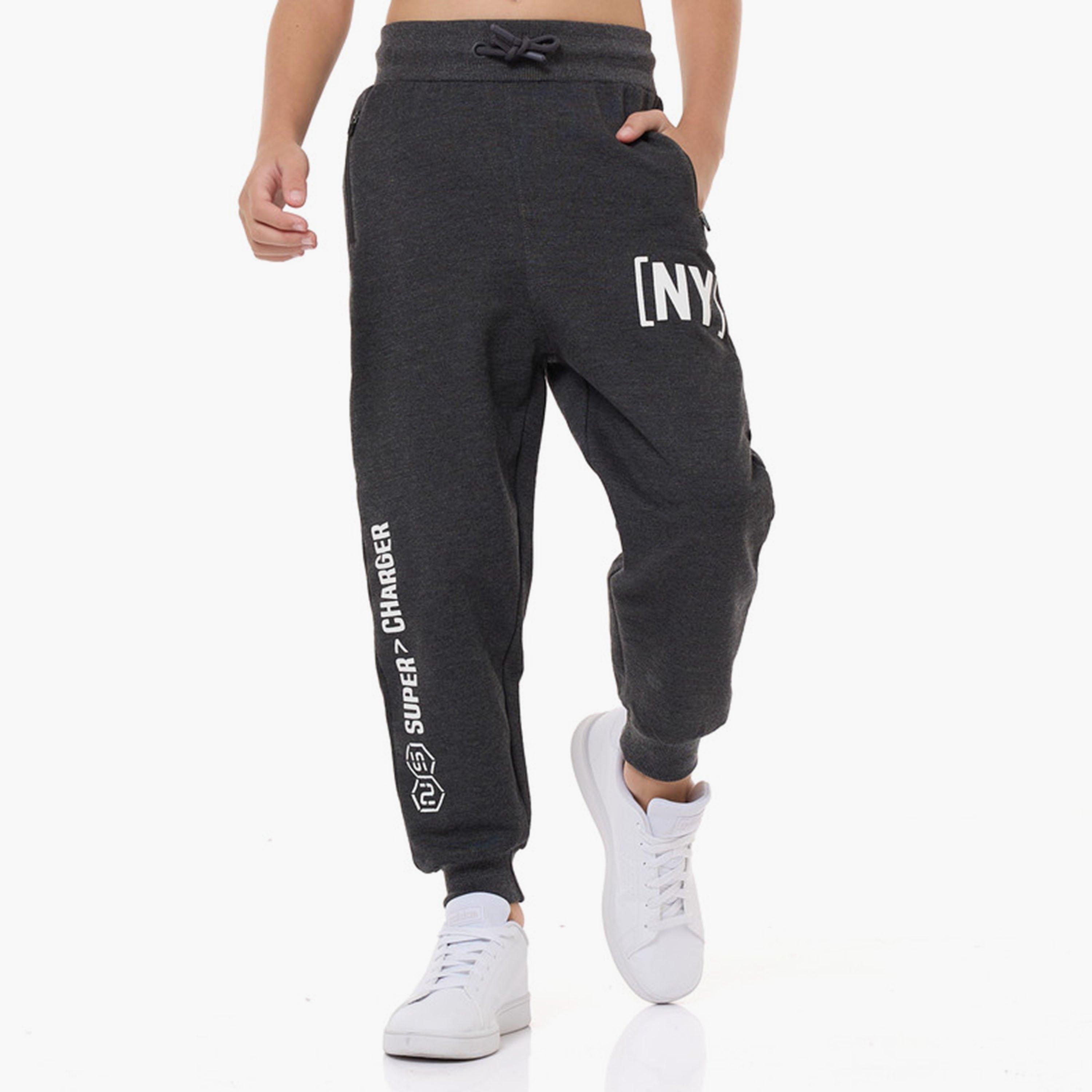 سويت شيرت مطبوع بأكمام طويلة مع بنطال ركض قطعتين من فيكتور اندجين-boys-clothing-setsandcoords-image-5