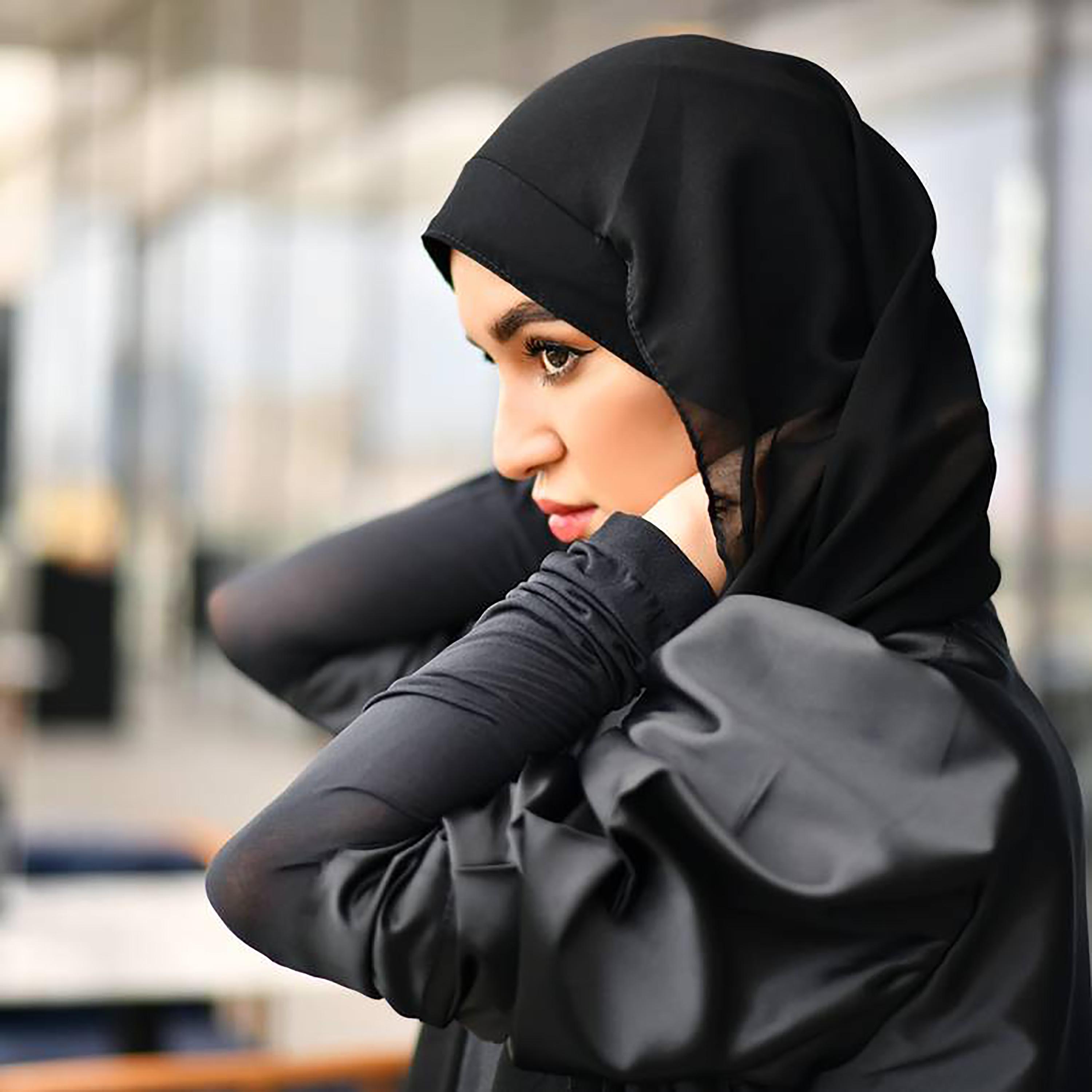 Hawraa Black Plain Crepe Hijab-women-arabicclothing-headscarf-hijab-image-4