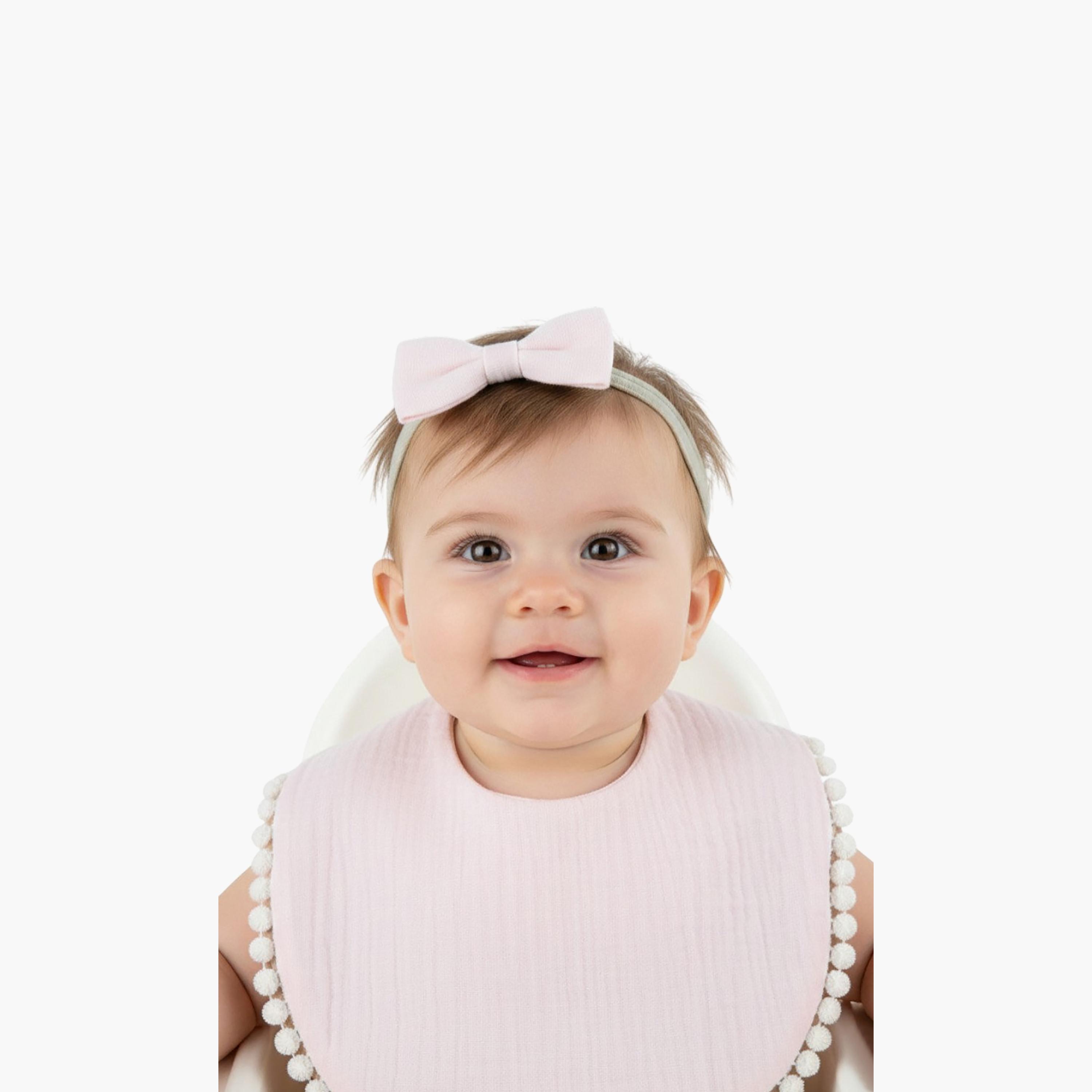 طقم عصابة رأس "صوفيا" بفيونكة "ريبون" ومريلة من بامبيميتشي-baby-feeding-bibs-image-2