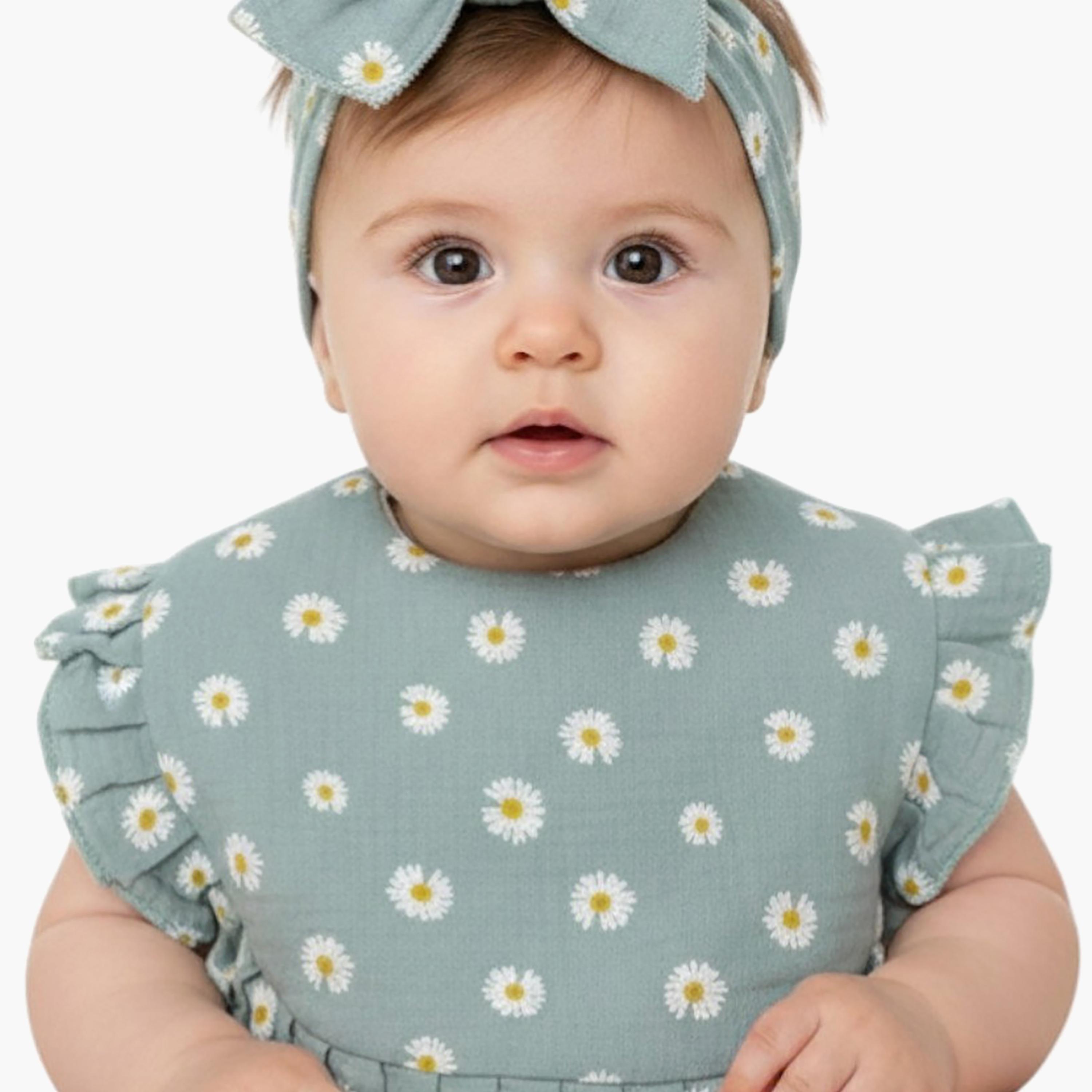 طقم مريلة بطبعة زهور وعصابة رأس بفيونكة "بيلا" من بامبيميتشي-baby-feeding-bibs-image-3