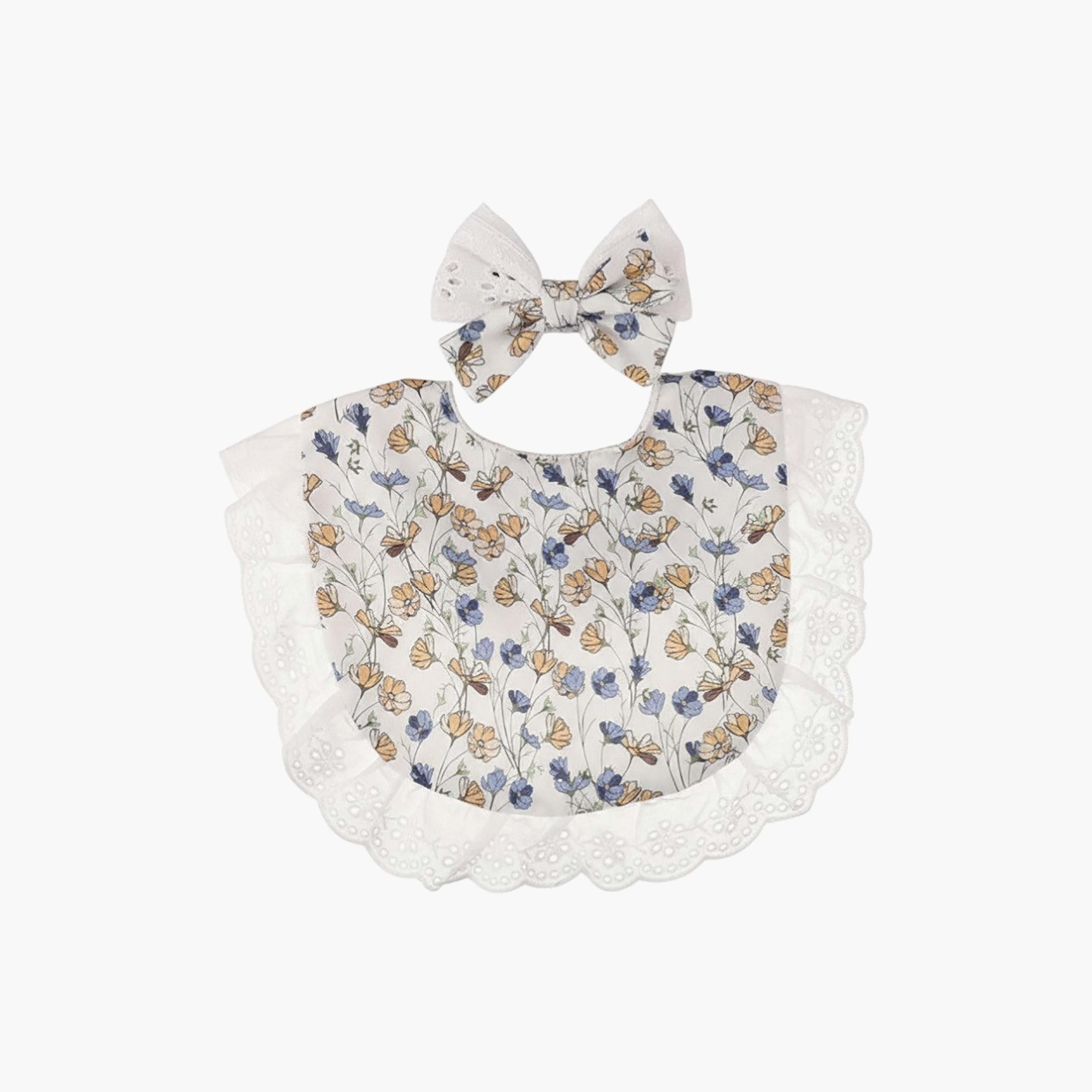 طقم مريلة بطبعة زهور وعصابة رأس بفيونكة "بيلا" من بامبيميتشي-baby-feeding-bibs-image-1