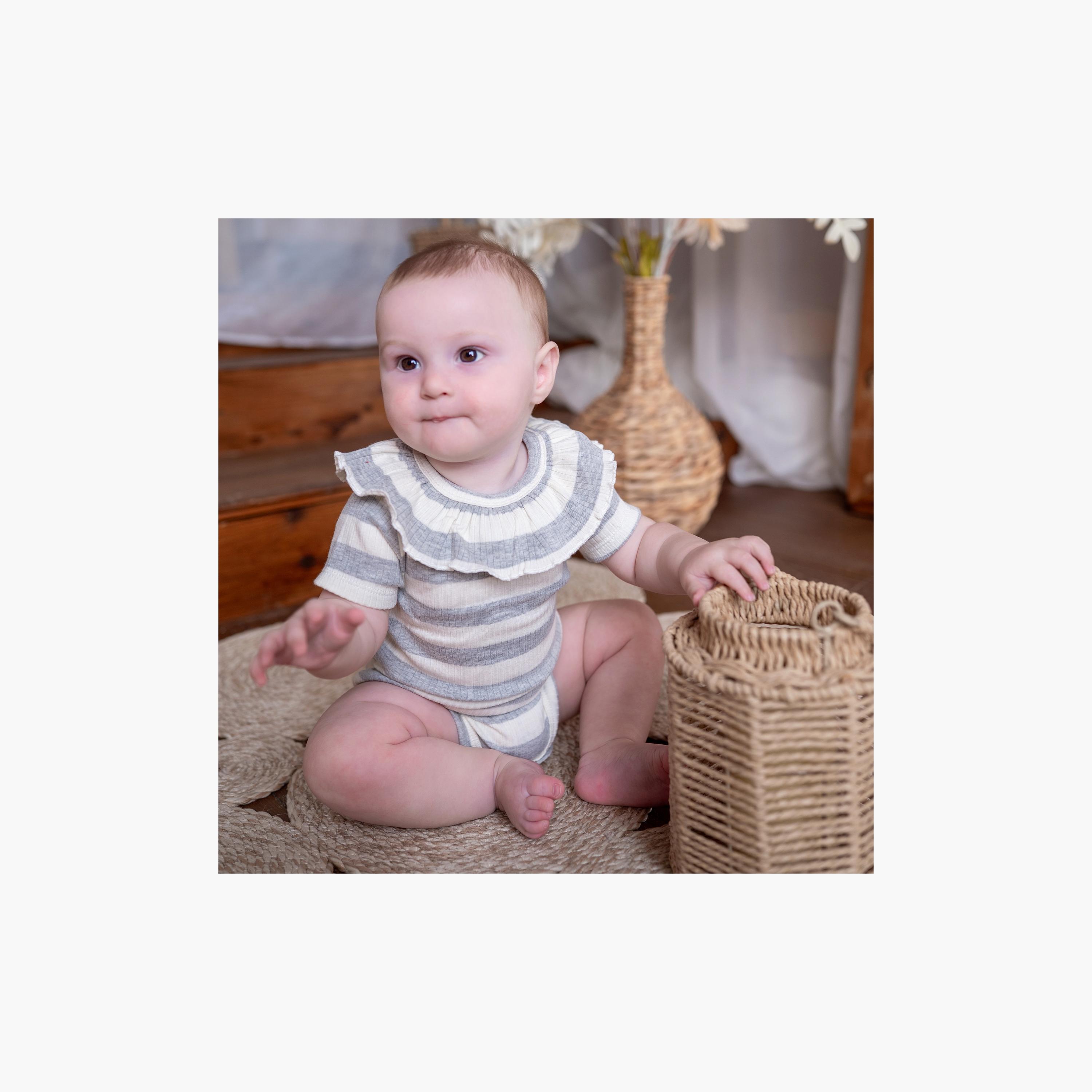 بودي سوت بأكمام قصيرة وطبعة "سترايب" مخططة من بامبيميتشي-baby-girls-clothing-bodysuits-image-1