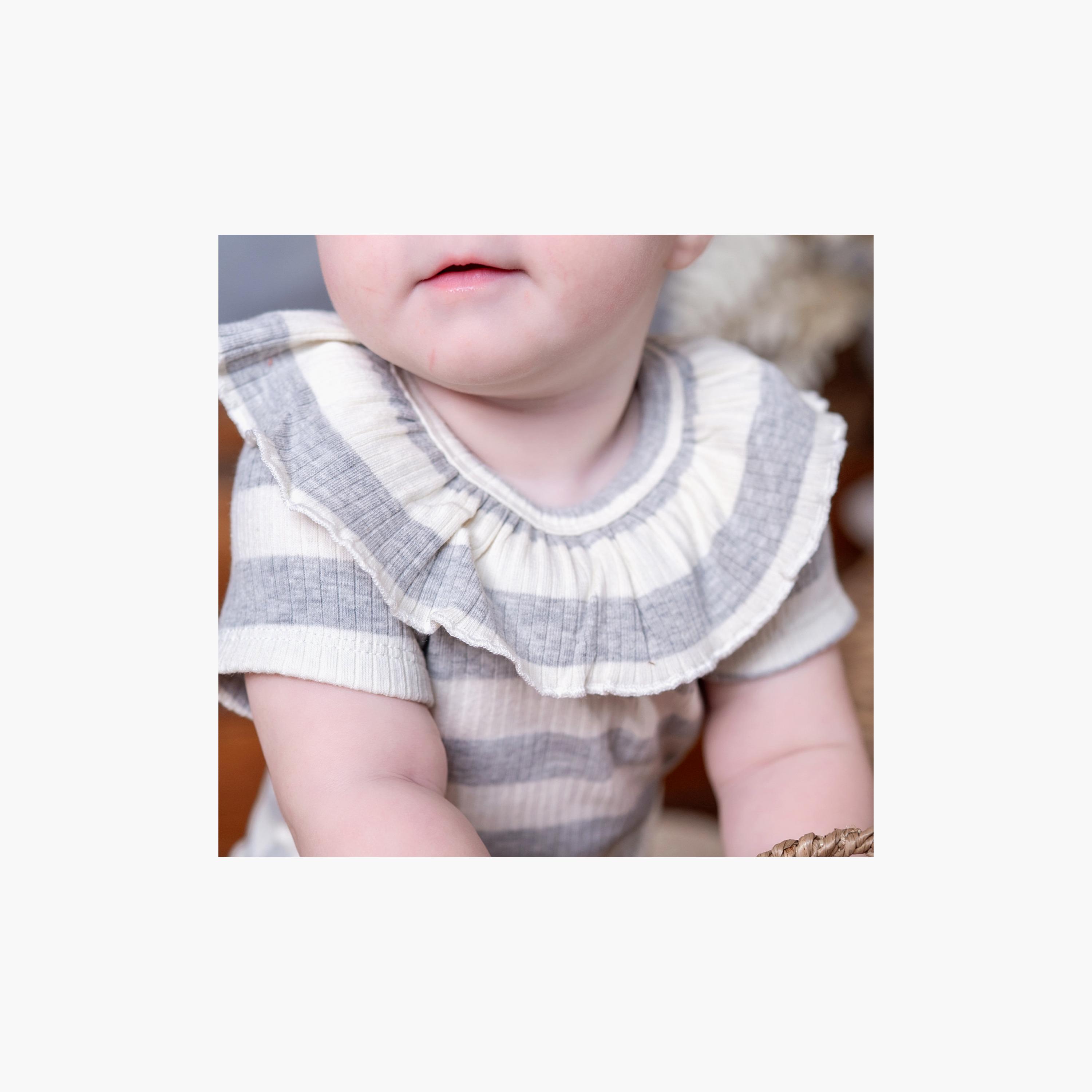 بودي سوت بأكمام قصيرة وطبعة "سترايب" مخططة من بامبيميتشي-baby-girls-clothing-bodysuits-image-8