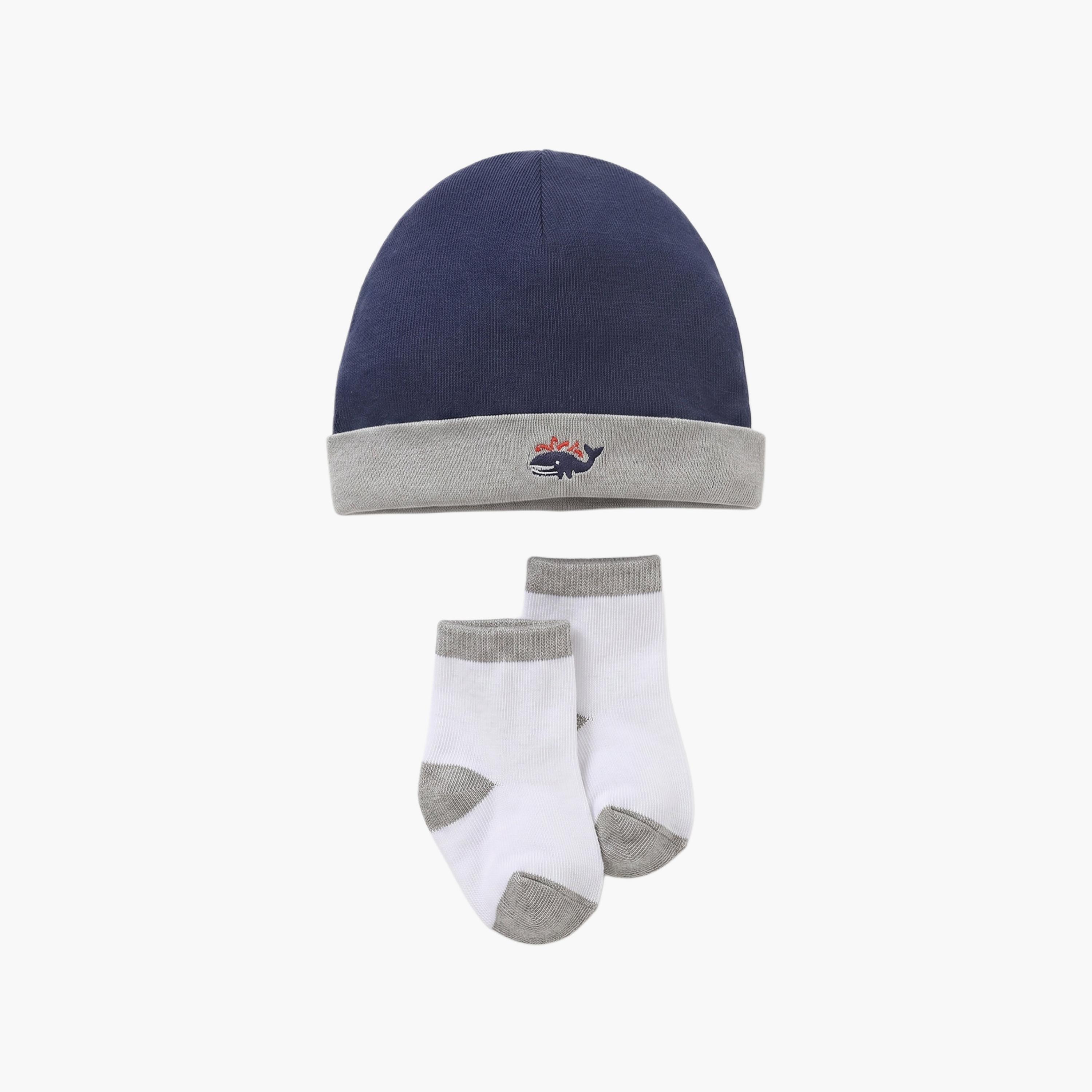 طقم بودي سويت وبنطلون جوجر مع قبعة وجوارب بأكمام طويلة من بامبيميتشي-baby-boys-clothing-setsandcoords-image-6