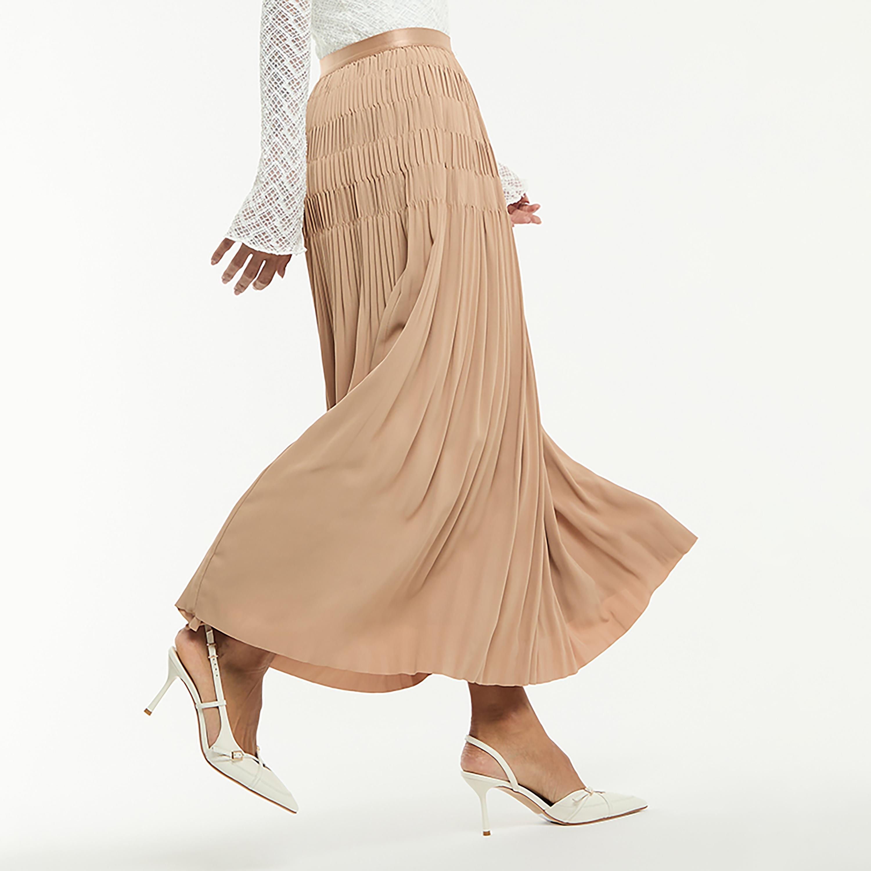 تنورة ميدي نسائية "بلاتيد" بكسرات بلون بيج من بي سي بي جي-women-clothing-bottoms-skirts-image-3