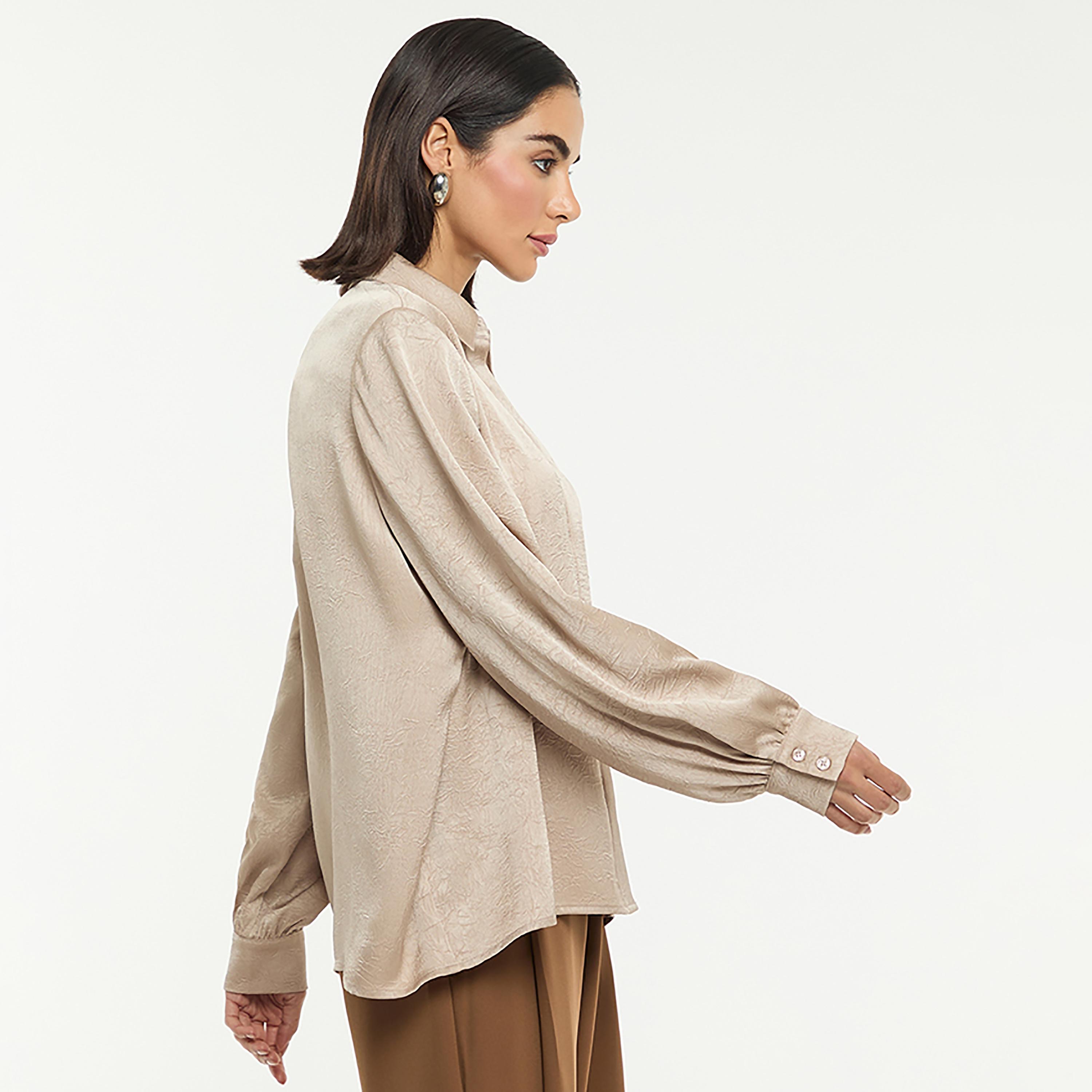قميص ساتان نسائي "أوفرسايز" بلون بيج من بي سي بي جي-women-clothing-shirtsandblouses-shirts-image-3