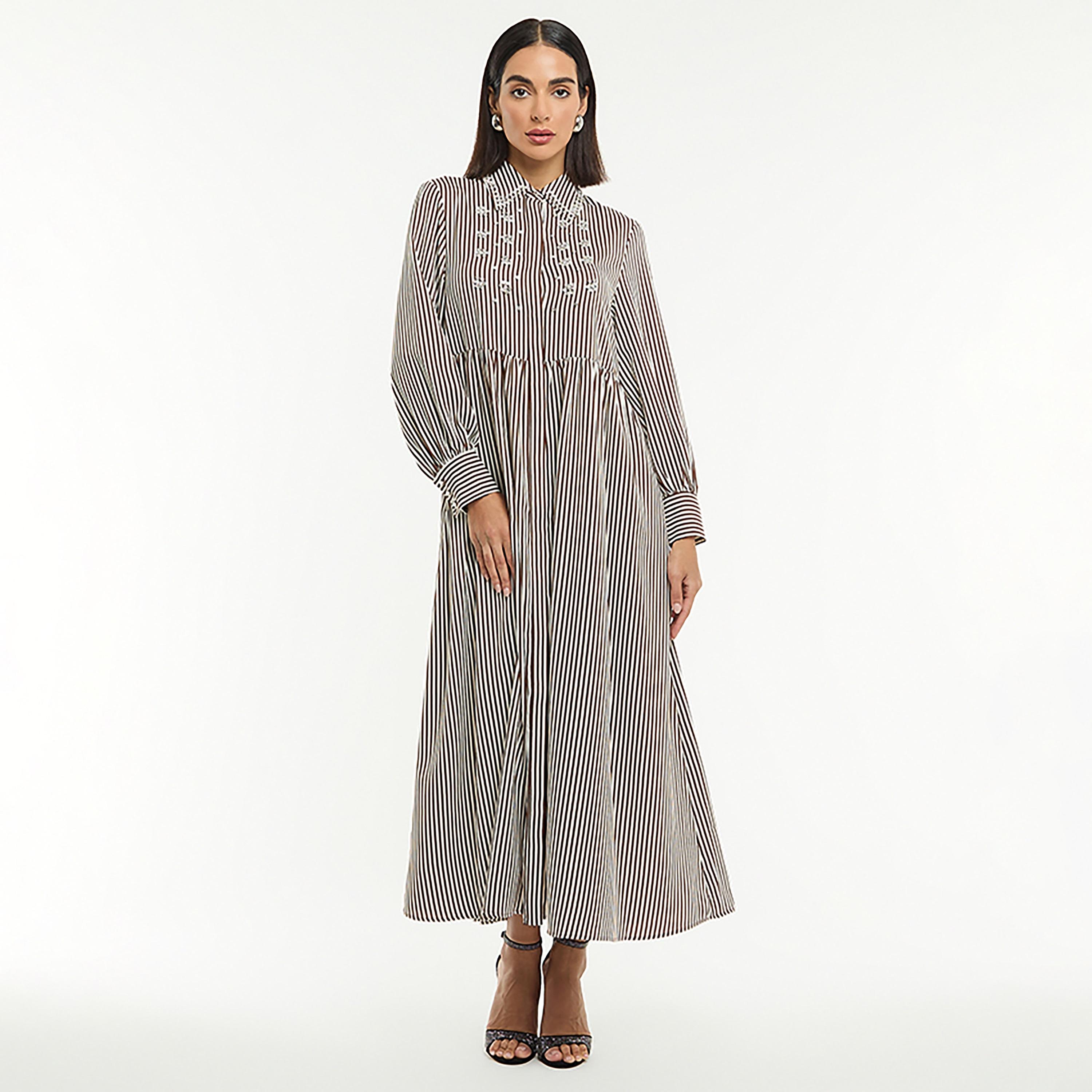 فستان قميص ماكسي من البوبلين المخطط والمزين بالتطريز من بي سي بي جي-women-clothing-dresses-image-2