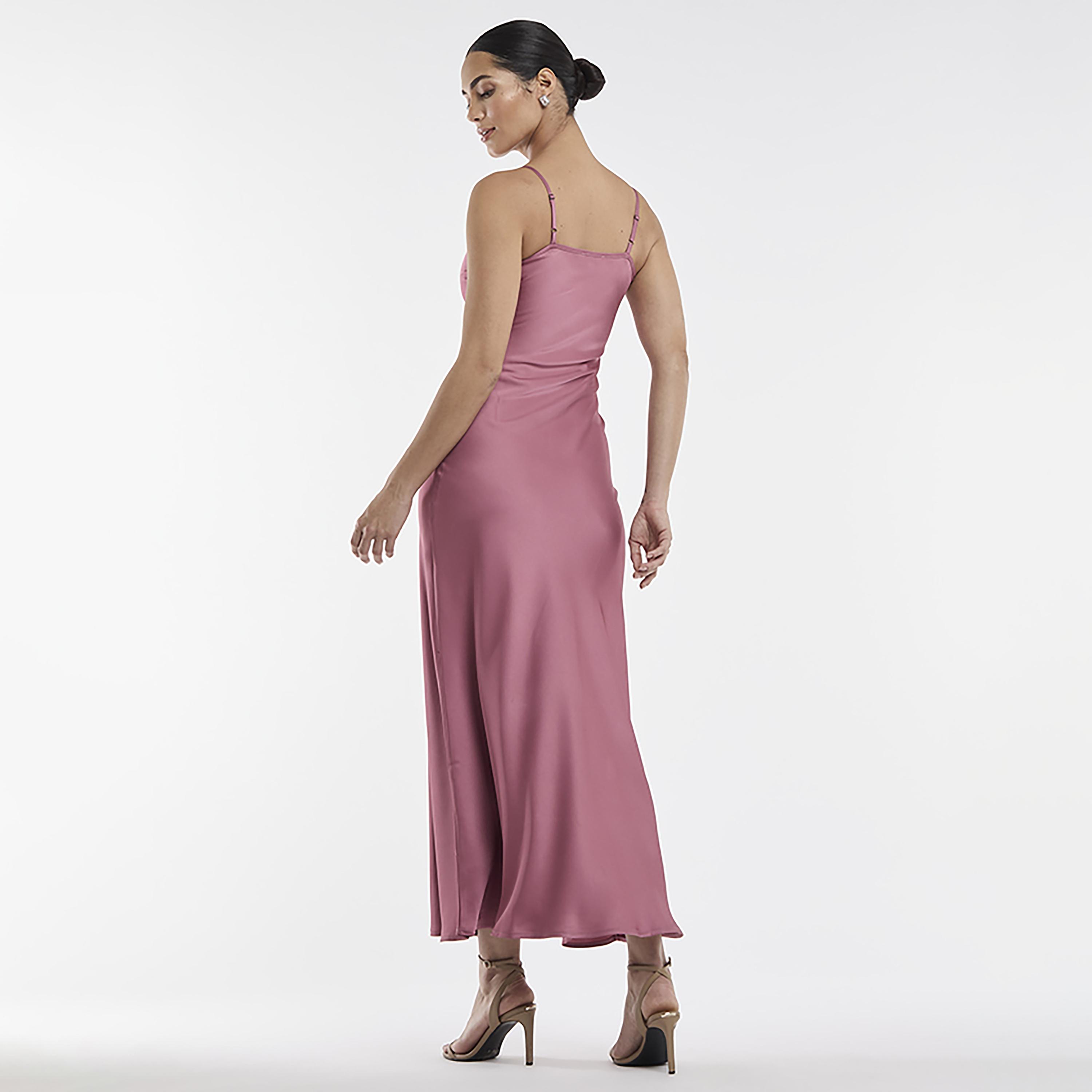 فستان ميدي "سليب" بحمالات كتف ساتان من بي سي بي جي-women-clothing-dresses-image-8