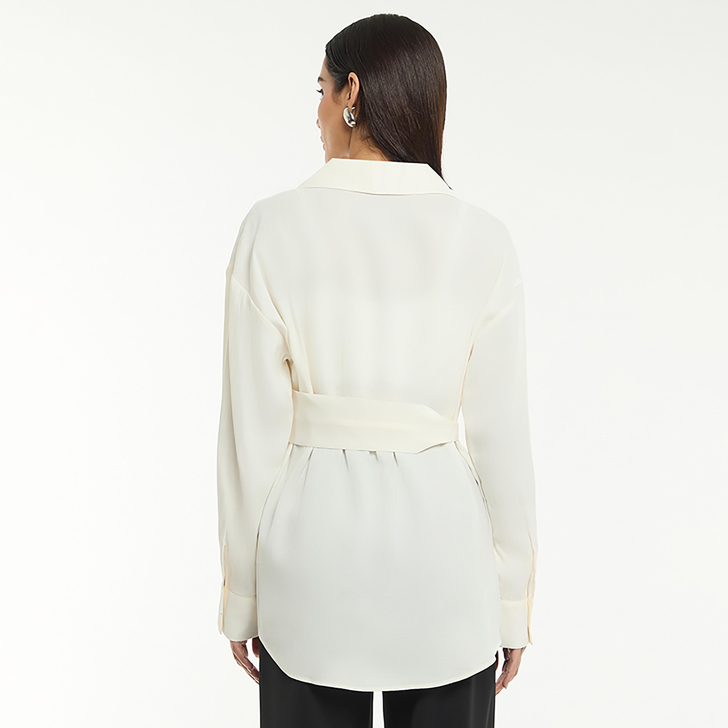 قميص نسائي بتفاصيل "تويستد" ملتوية بلون أوف وايت من بي سي بي جي-women-clothing-shirtsandblouses-shirts-image-3