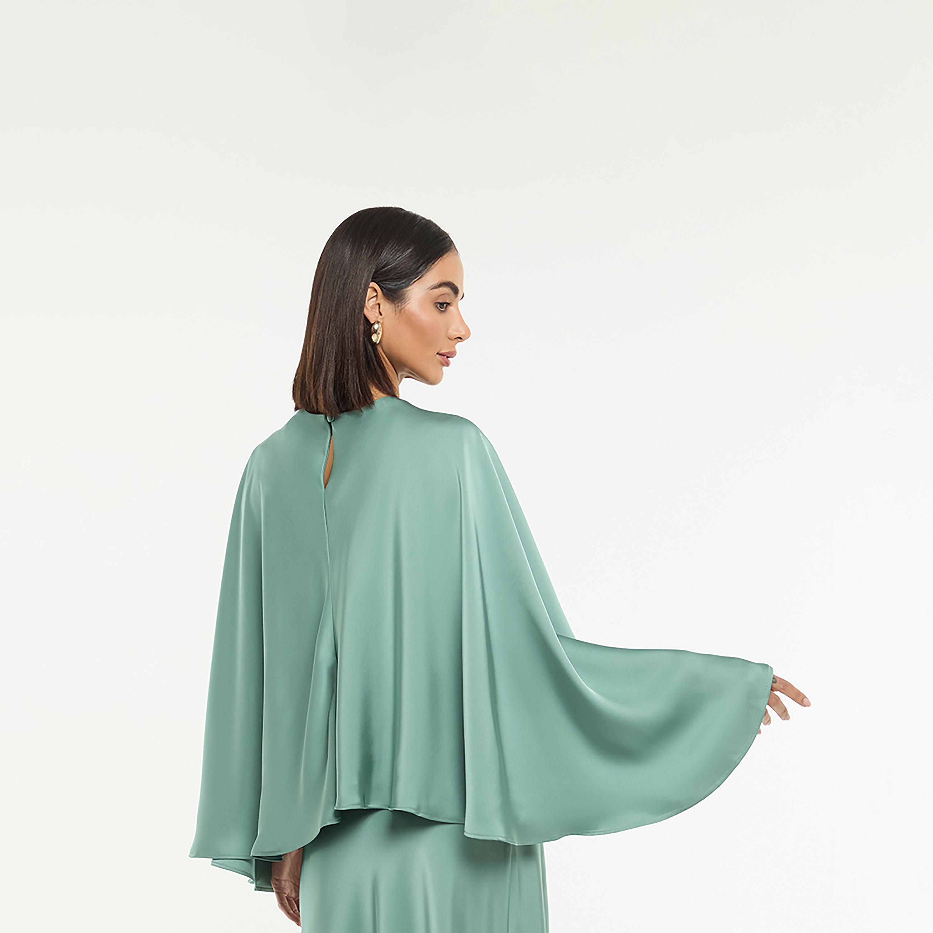 بلوزة نسائية بأكمام "كيب" من الساتان من بي سي بي جي-women-clothing-shirtsandblouses-blouses-image-3
