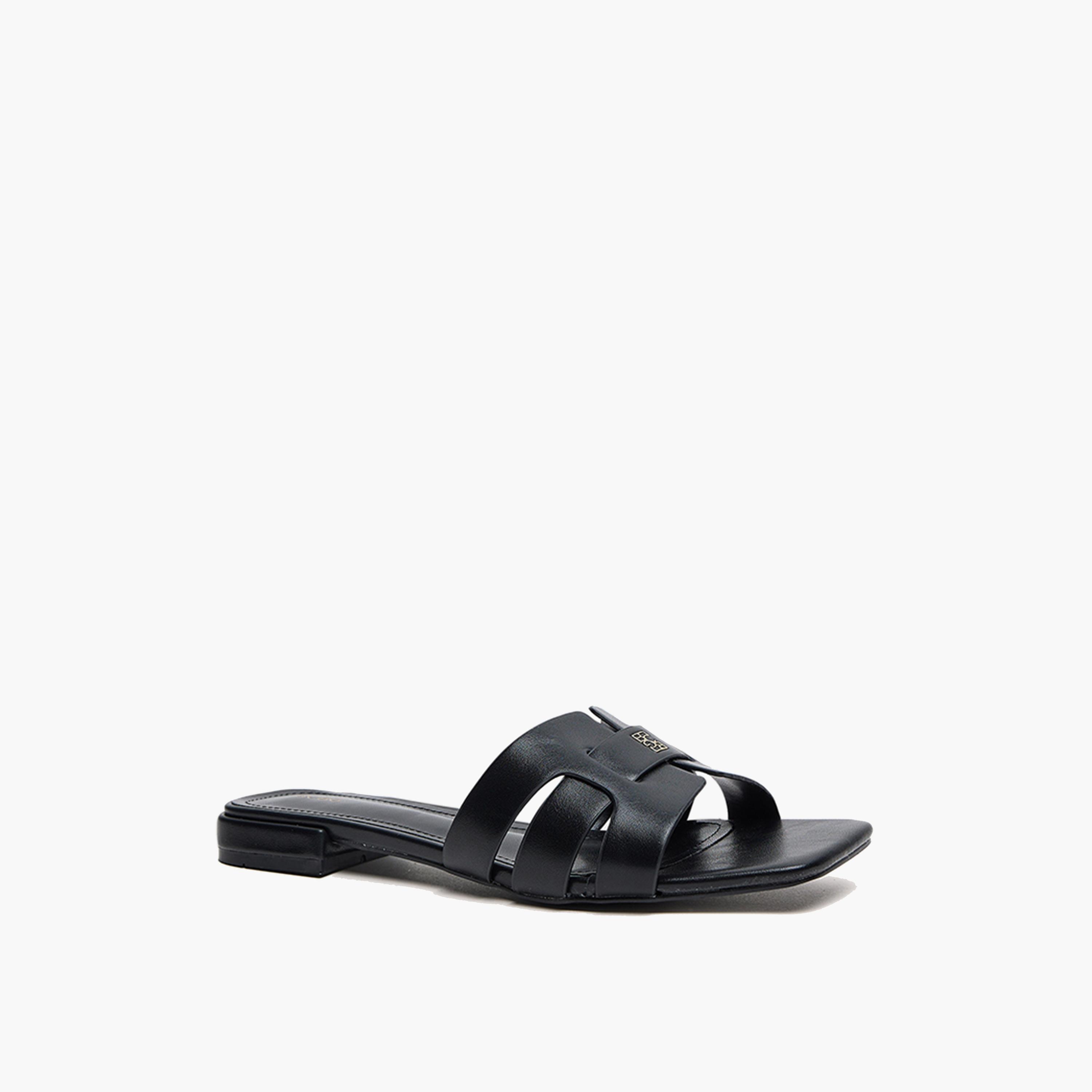 بي سي بي جي- صندل نسائي سهل الارتداء | BCBGS25FTW007H-women-shoes-sandals-flats-image-1