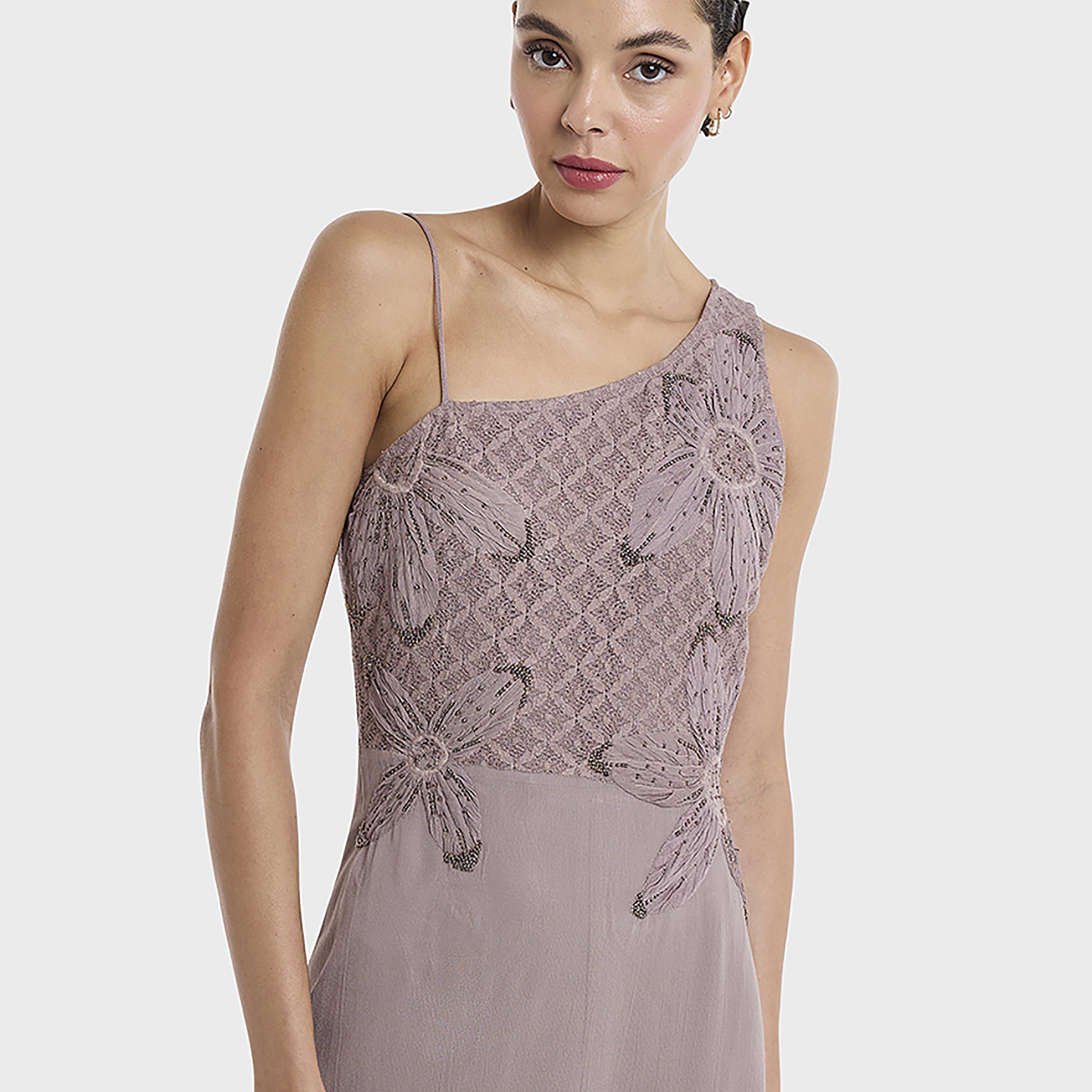 فستان سهرة ماكسي نسائي بكتف واحد وتطريز زهور لون بنفسجي من بي سي بي جي-women-clothing-dresses-image-2