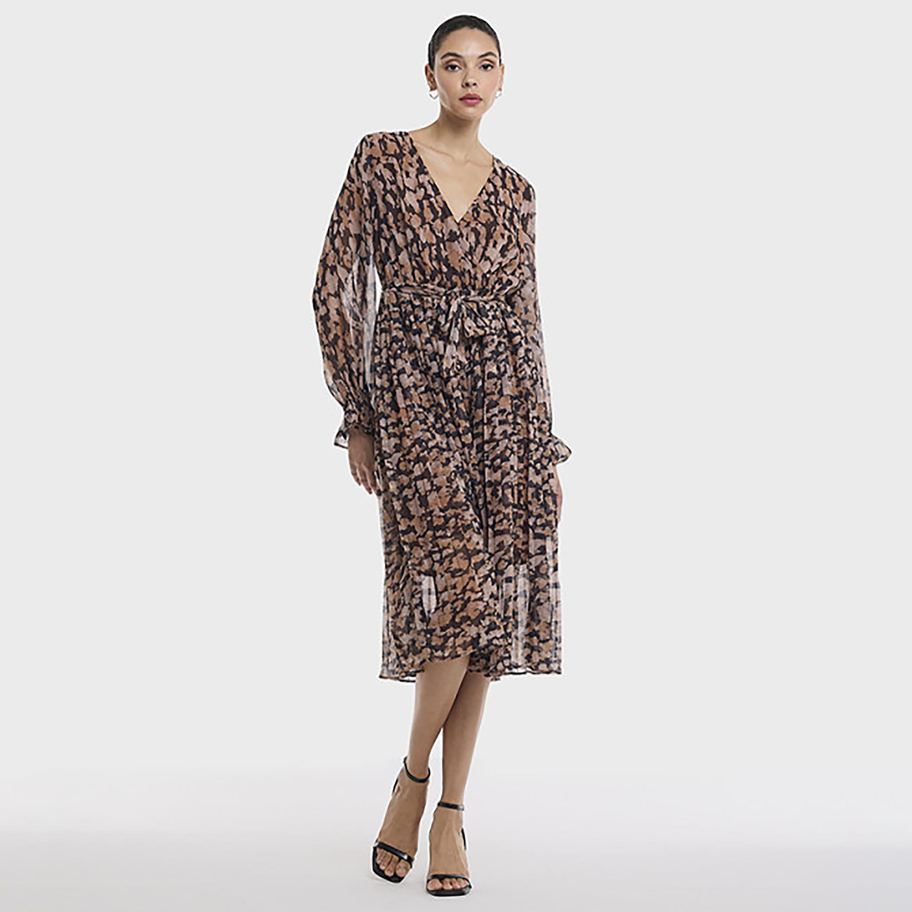 فستان ميدي نسائي بتصميم "لف" وطبعة تجريدية باللون البني من بي سي بي جي-women-clothing-dresses-image-1