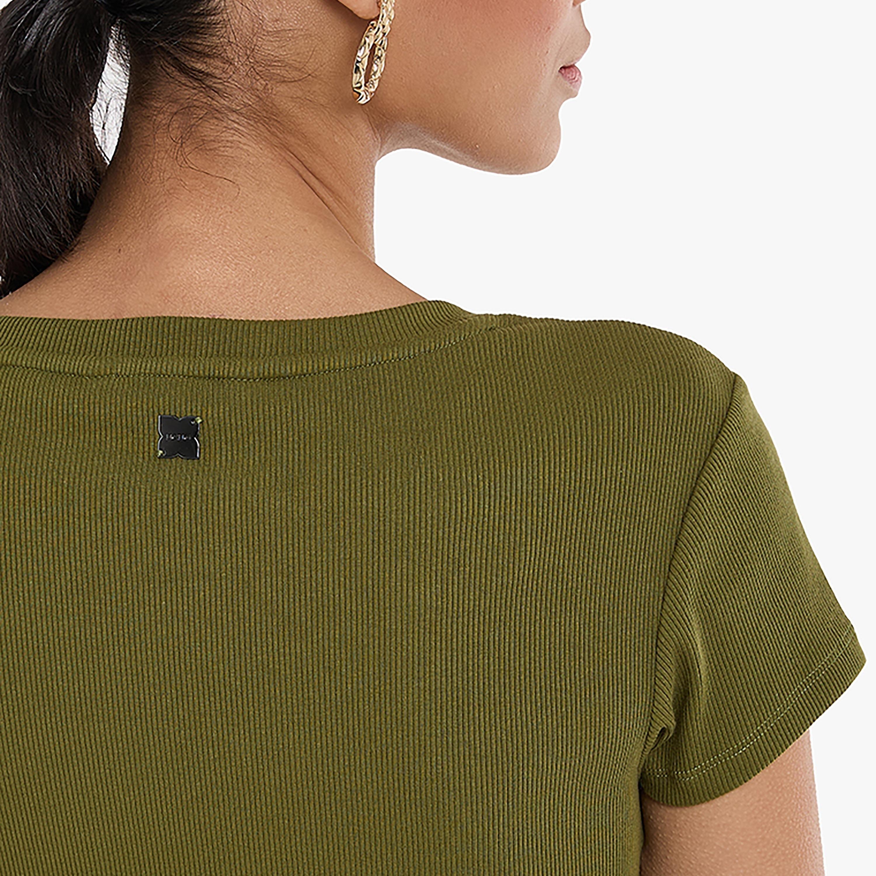 تي شورت نسائي مضلع من بي سي بي جي-women-clothing-tshirts-image-12