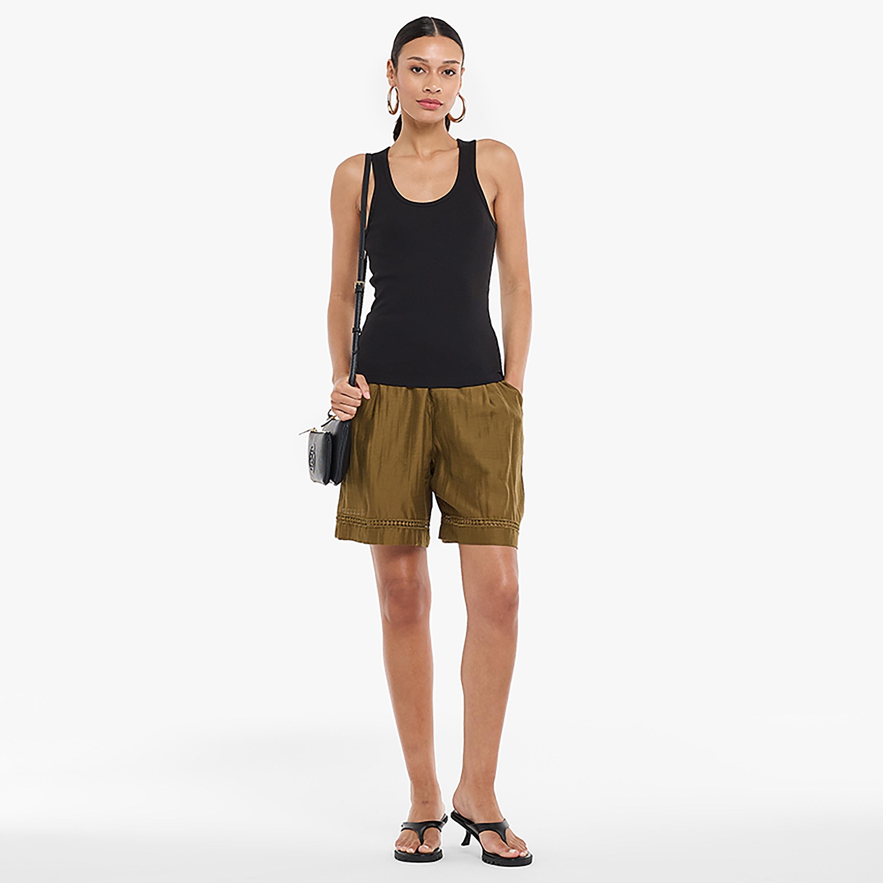 بلوزة نسائية بدون أكمام مضلعة بفتحة رقبة دائرية للنساء من بي سي بي جي-women-clothing-tshirts-image-2