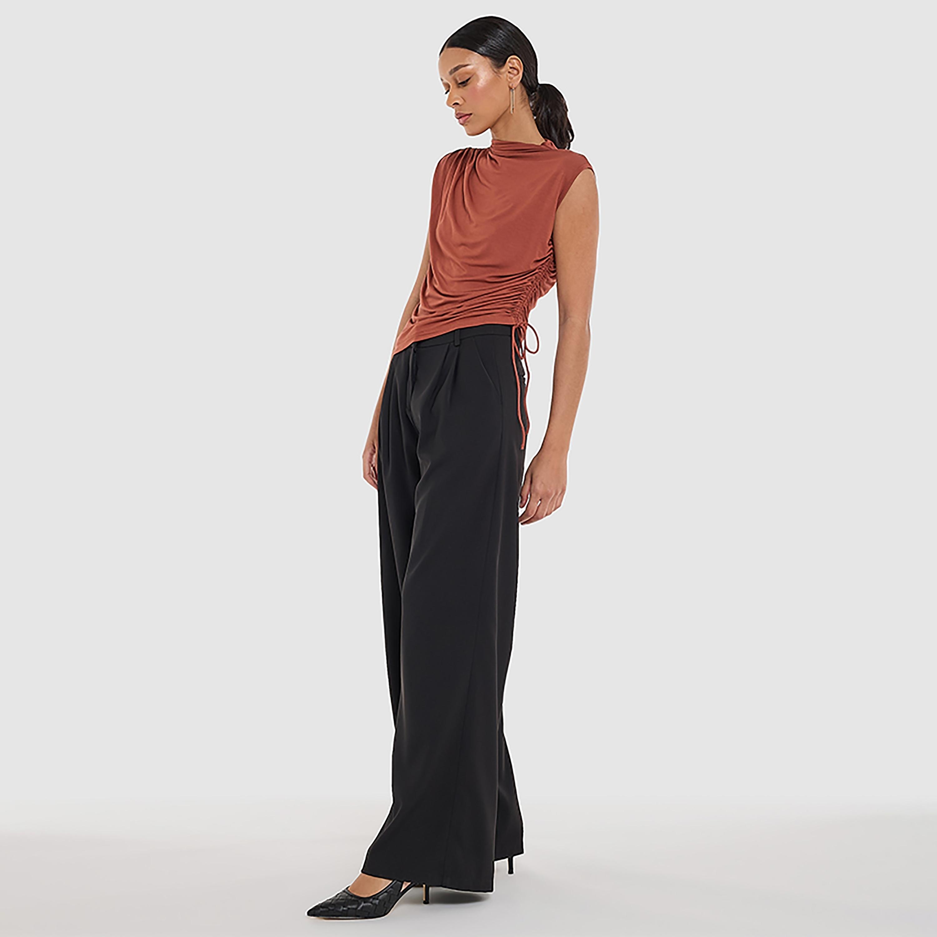 بلوزة بياقة واسعة مكشكشة للنساء من بي سي بي جي-women-clothing-shirtsandblouses-blouses-image-6