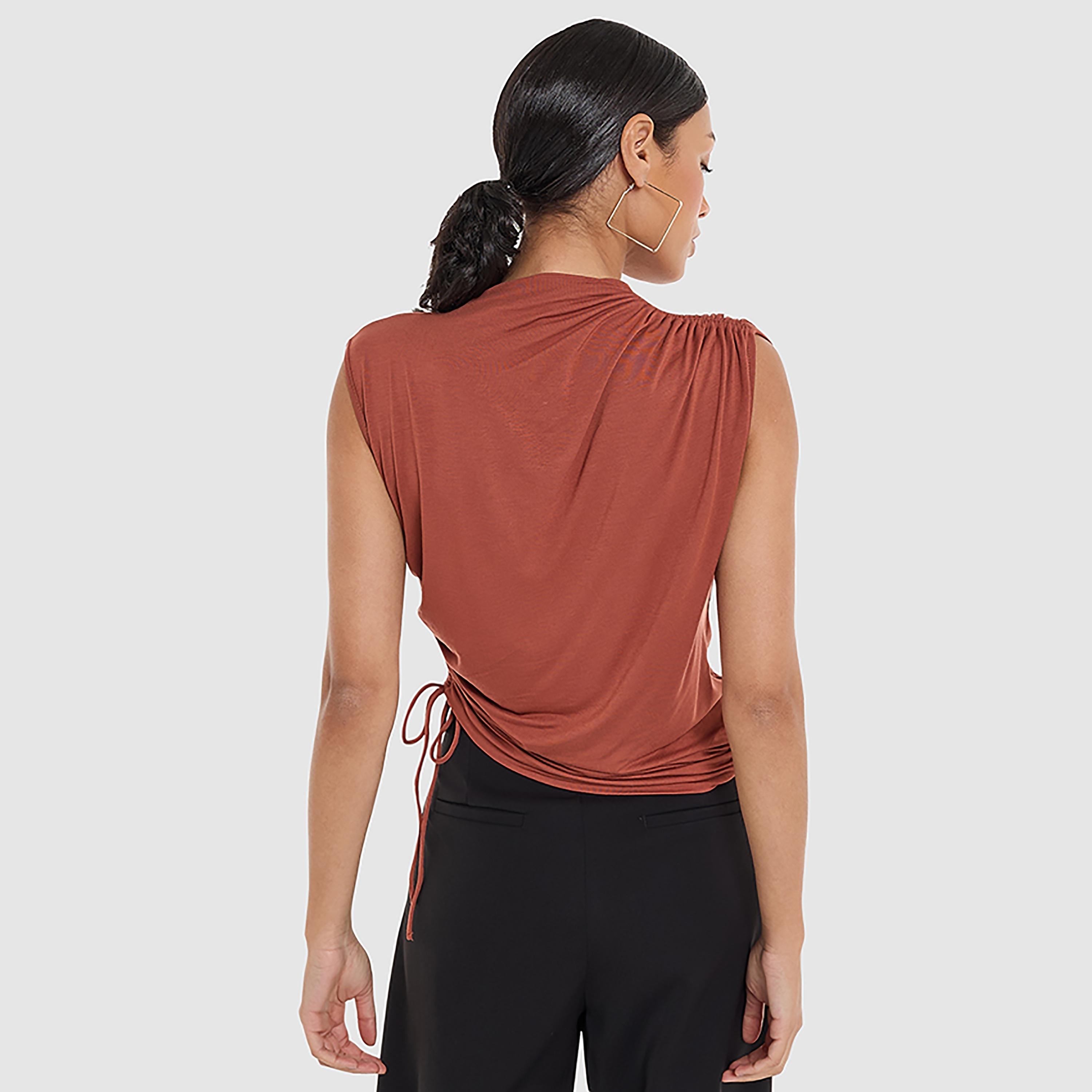 بلوزة بياقة واسعة مكشكشة للنساء من بي سي بي جي-women-clothing-shirtsandblouses-blouses-image-7