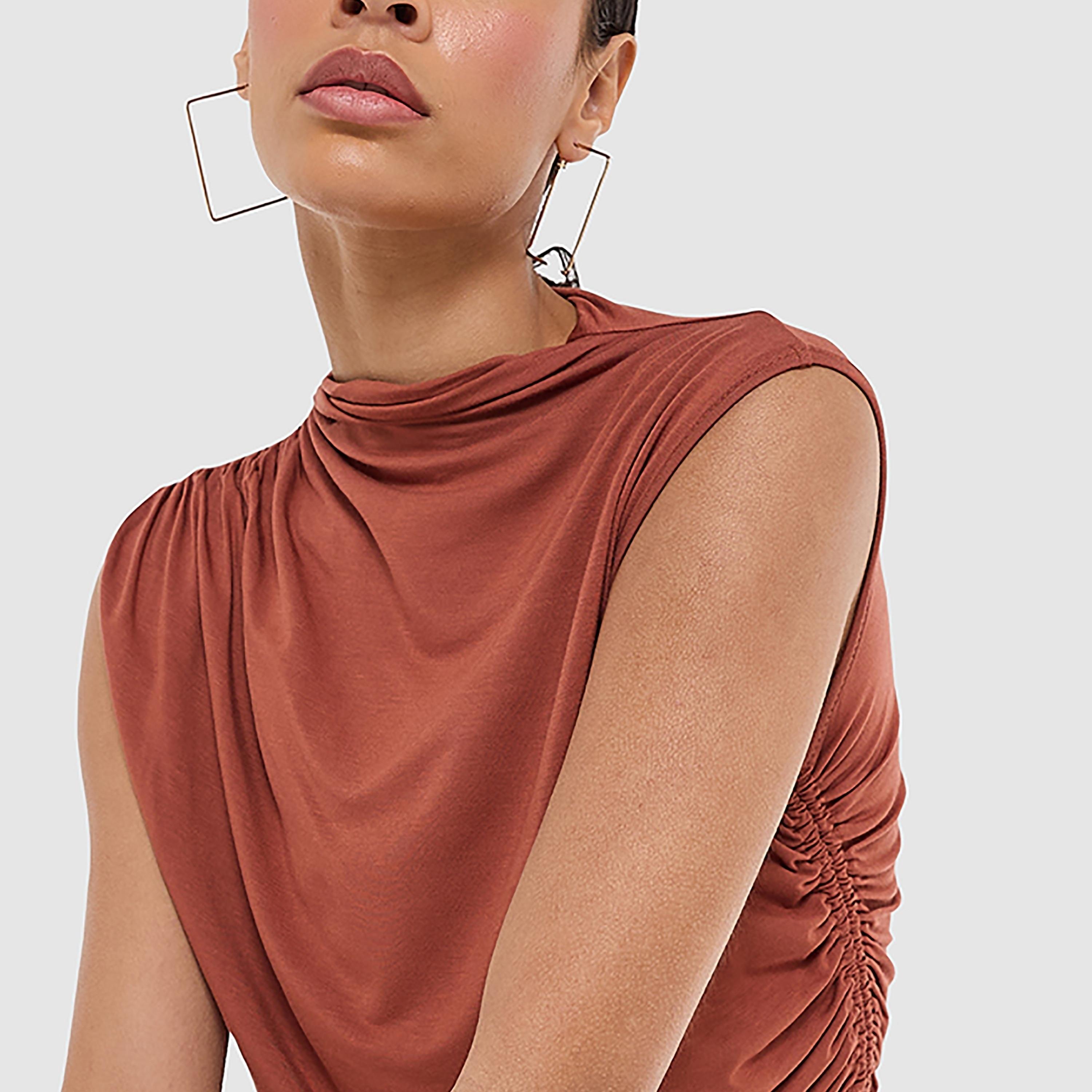بلوزة بياقة واسعة مكشكشة للنساء من بي سي بي جي-women-clothing-shirtsandblouses-blouses-image-8
