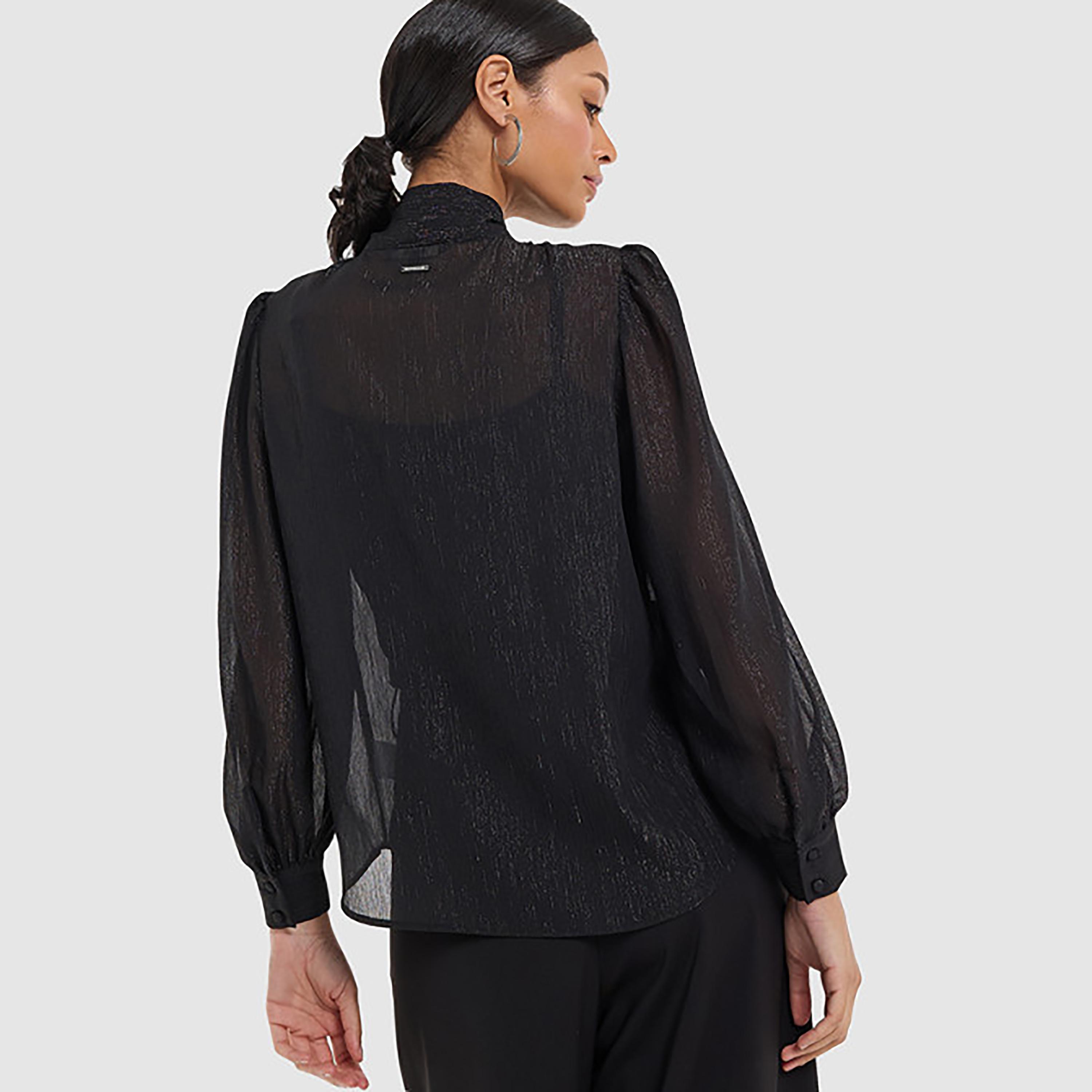 بلوزة نسائية بأكمام "بيشوب" وياقة تربط وقماش لوريكس بارز لون أسود من بي سي بي جي-women-clothing-shirtsandblouses-blouses-image-3