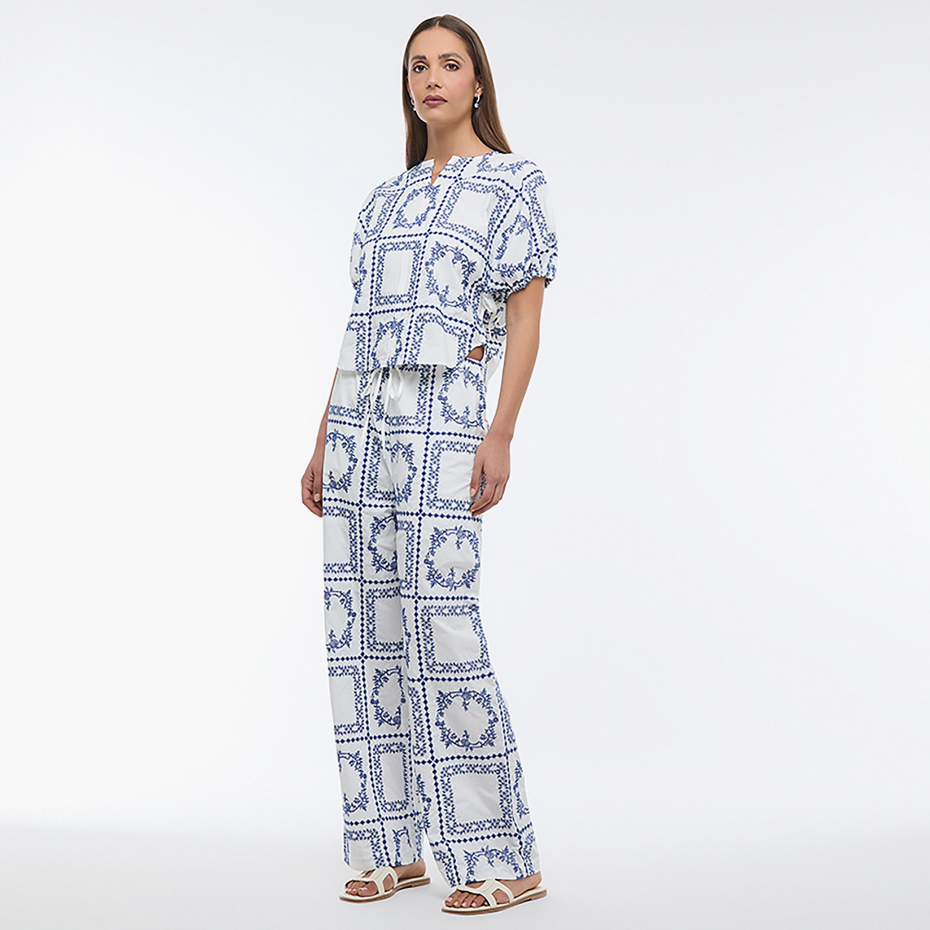 بنطلون نسائي أرجل واسعة وتطريز هندسي لون أبيض من بي سي بي جي-women-clothing-bottoms-trousers-image-2