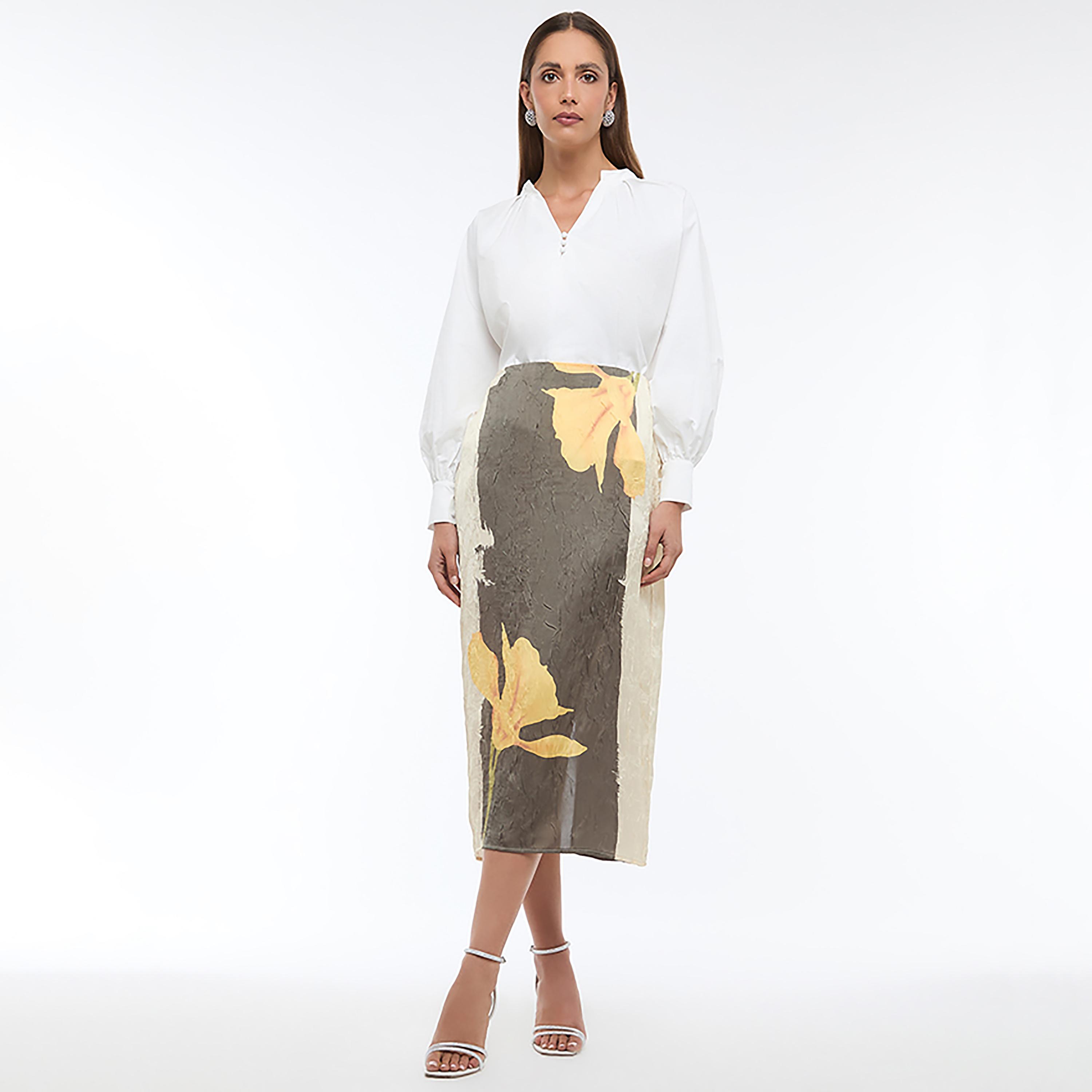 تنورة نسائية قصة "شيفت" ساتان مجعد بطبعة زهور متعددة الألوان من بي سي بي جي-women-clothing-bottoms-skirts-image-2