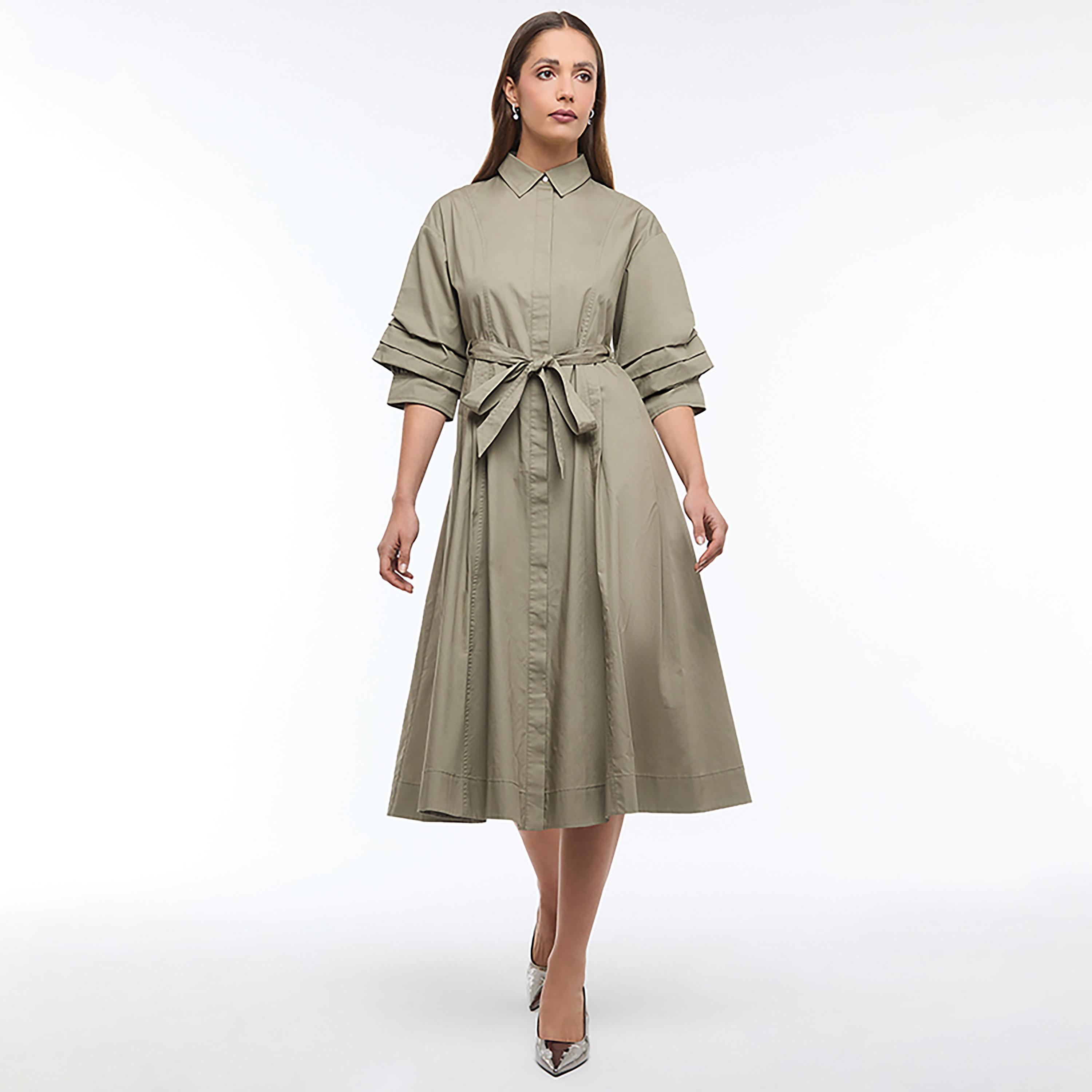فستان قميص ميدي نسائي مع حزام وأكمام "بلاتيد" بكسرات من بي سي بي جي-women-clothing-dresses-image-1