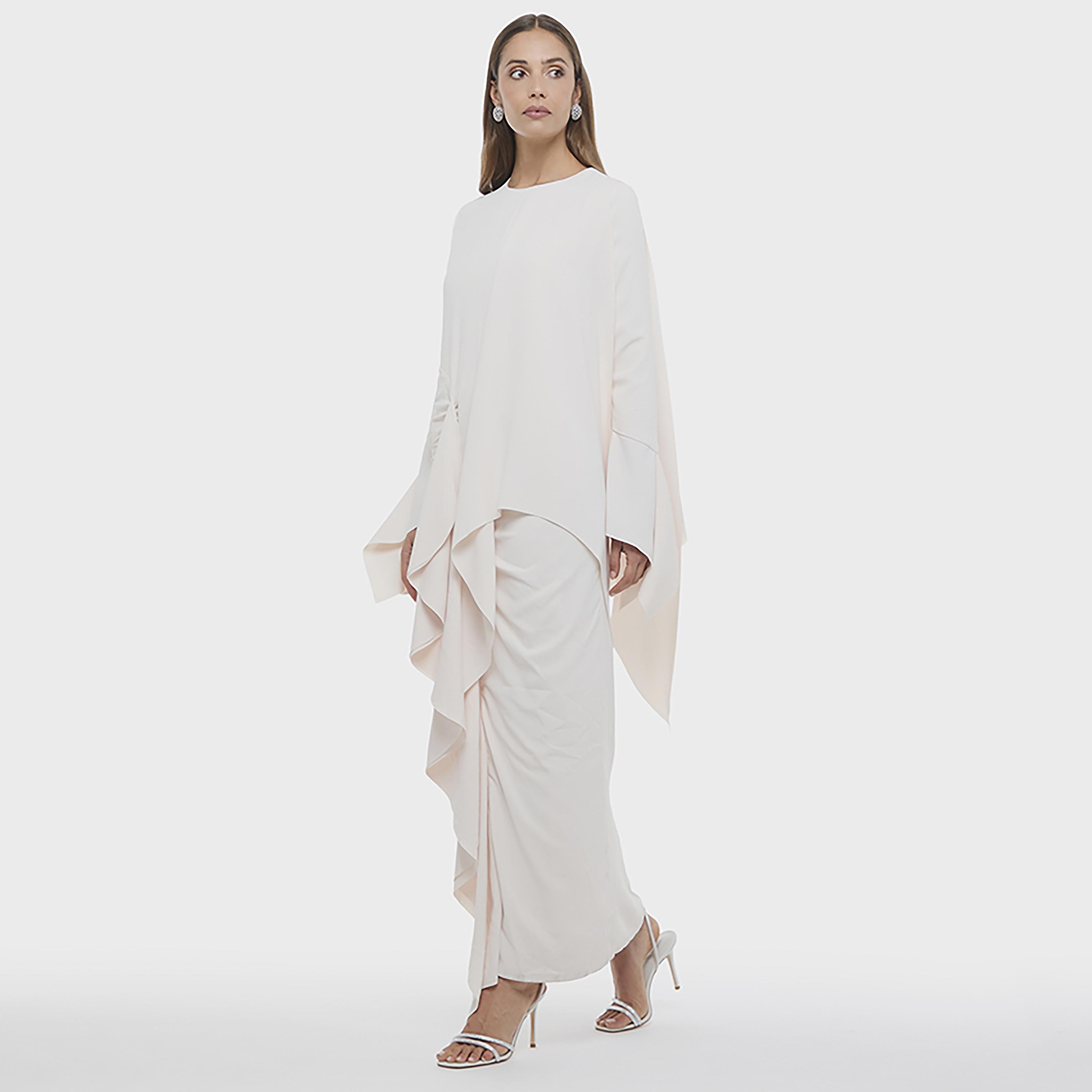 فستان ماكسي نسائي من الكريب المكشكش بلون أوف وايت من بي سي بي جي-women-clothing-dresses-image-5