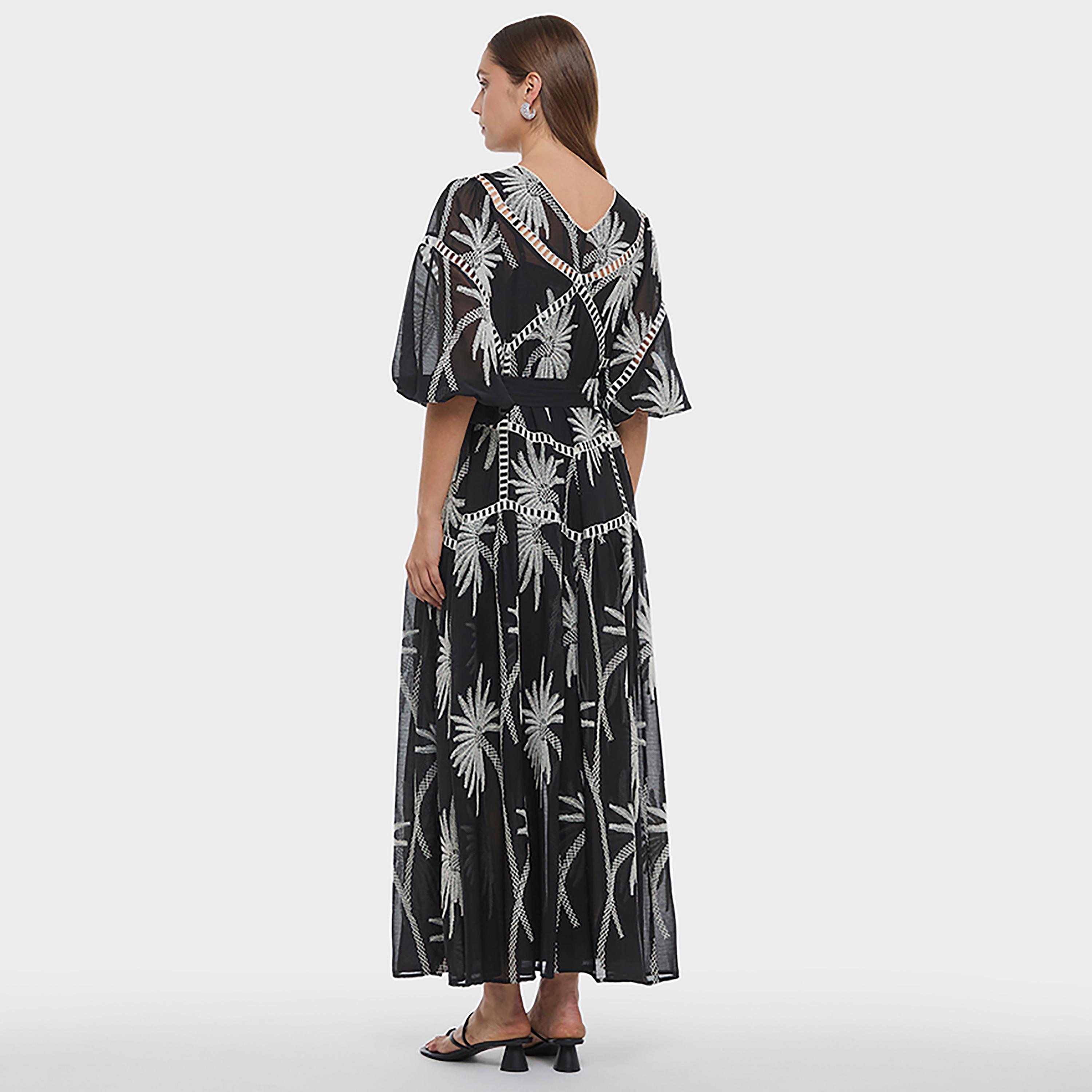 فستان ماكسي نسائي بأكمام منفوخة وتطريز لون أسود من بي سي بي جي-women-clothing-dresses-image-3
