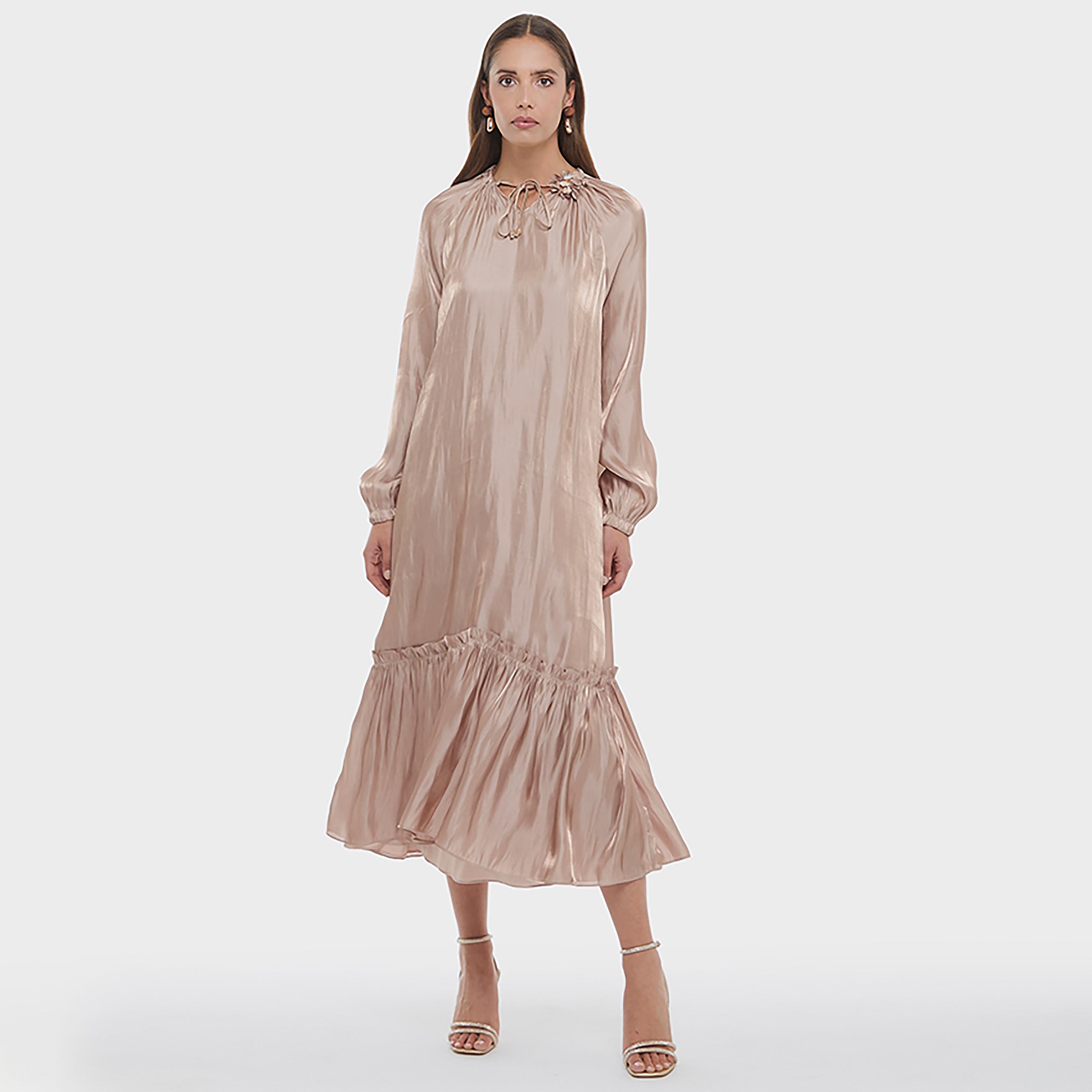 فستان ميدي نسائي بخصر منخفض وأكمام "بيشوب" وياقة تربط لون بني من بي سي بي جي-women-clothing-dresses-image-5