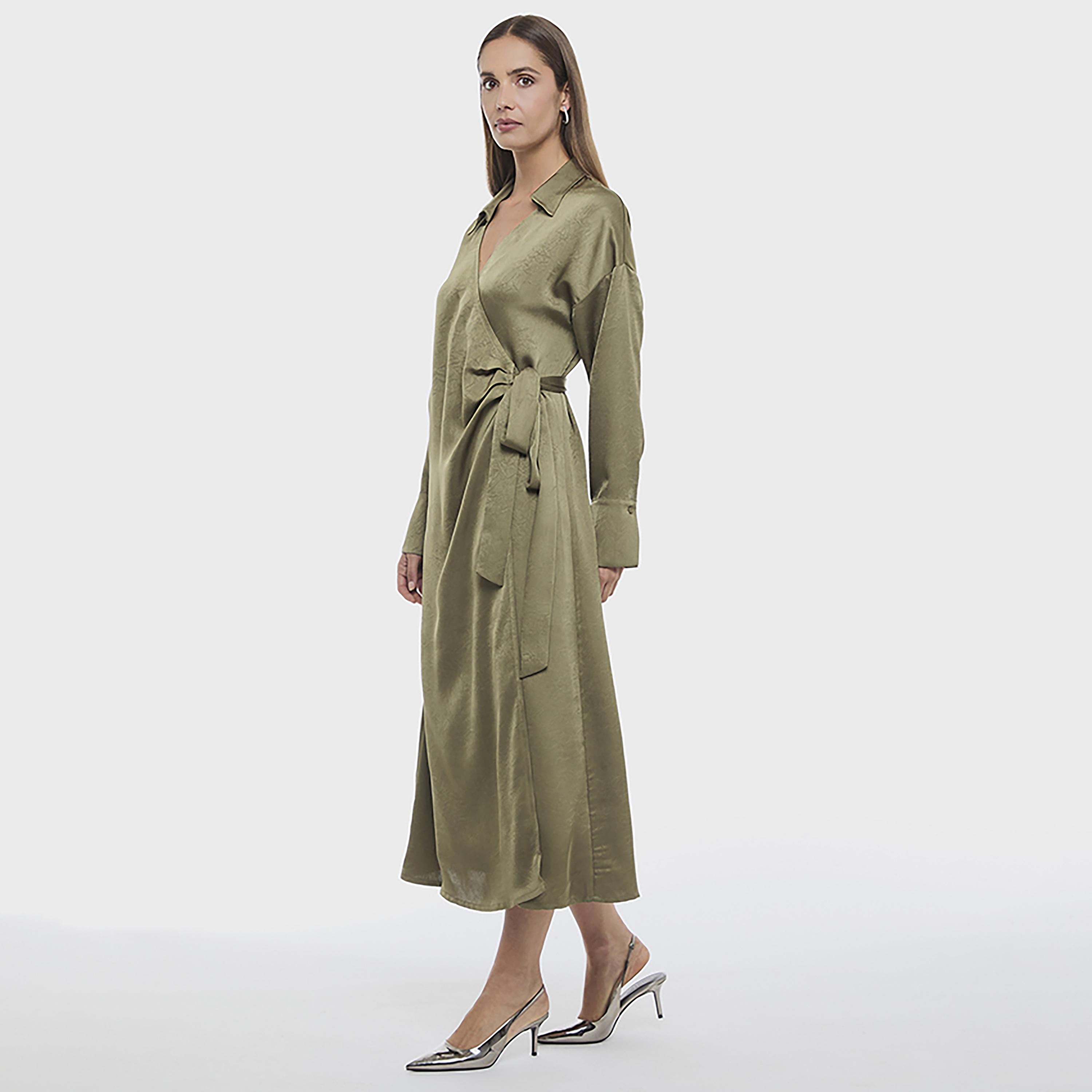 فستان ميدي نسائي بتصميم "لف" وياقة قميص بلون زيتوني من بي سي بي جي-women-clothing-dresses-image-5
