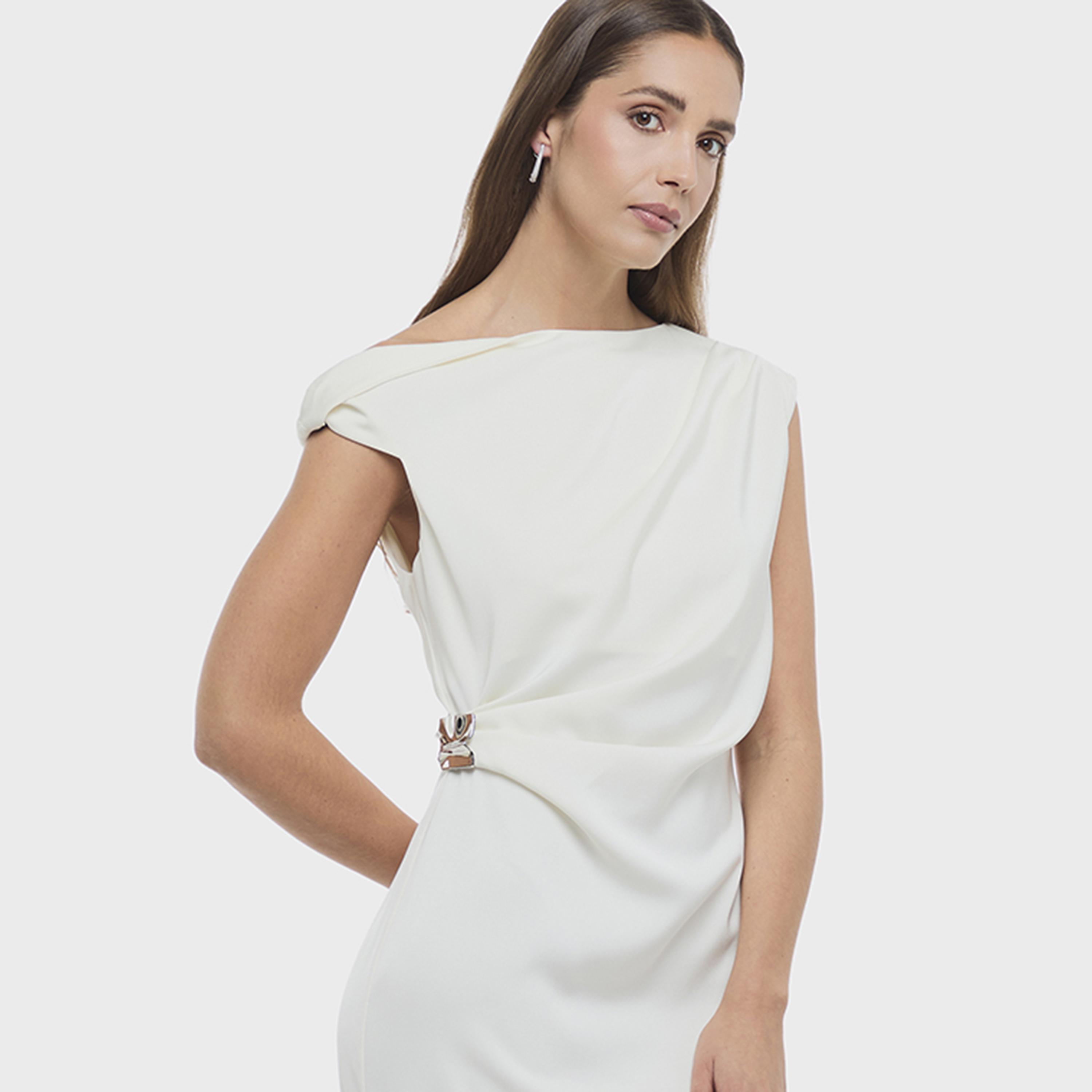 فستان ميدي نسائي بكتف واحد وفتحة رقبة غير متماثلة بلون أبيض من بي سي بي جي-women-clothing-dresses-image-4