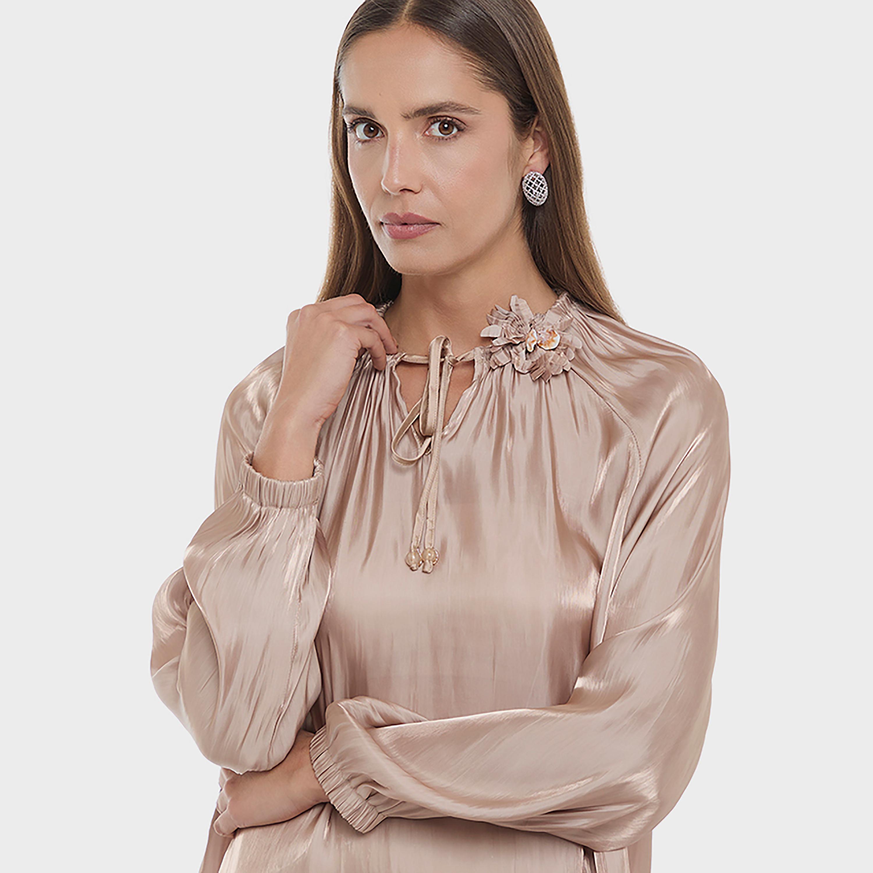 بلوزة نسائية منسوجة بأكمام راغلان وياقة تربط لون بني من بي سي بي جي-women-clothing-shirtsandblouses-blouses-image-5