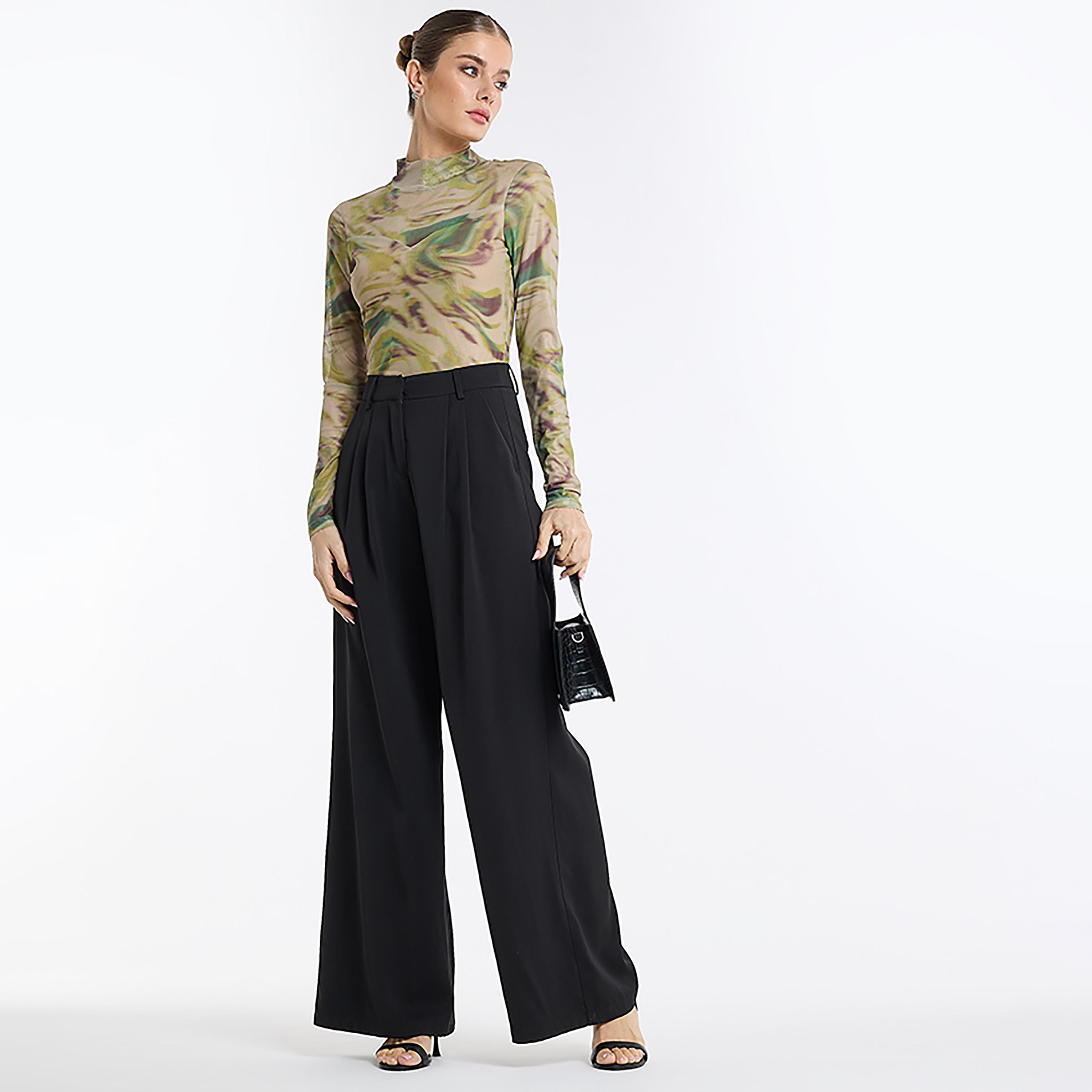 بودي سويت "ميش" شبكي مطبوع بياقة "موك نيك" بلون أخضر من بي سي بي جي-women-clothing-shirtsandblouses-blouses-image-2