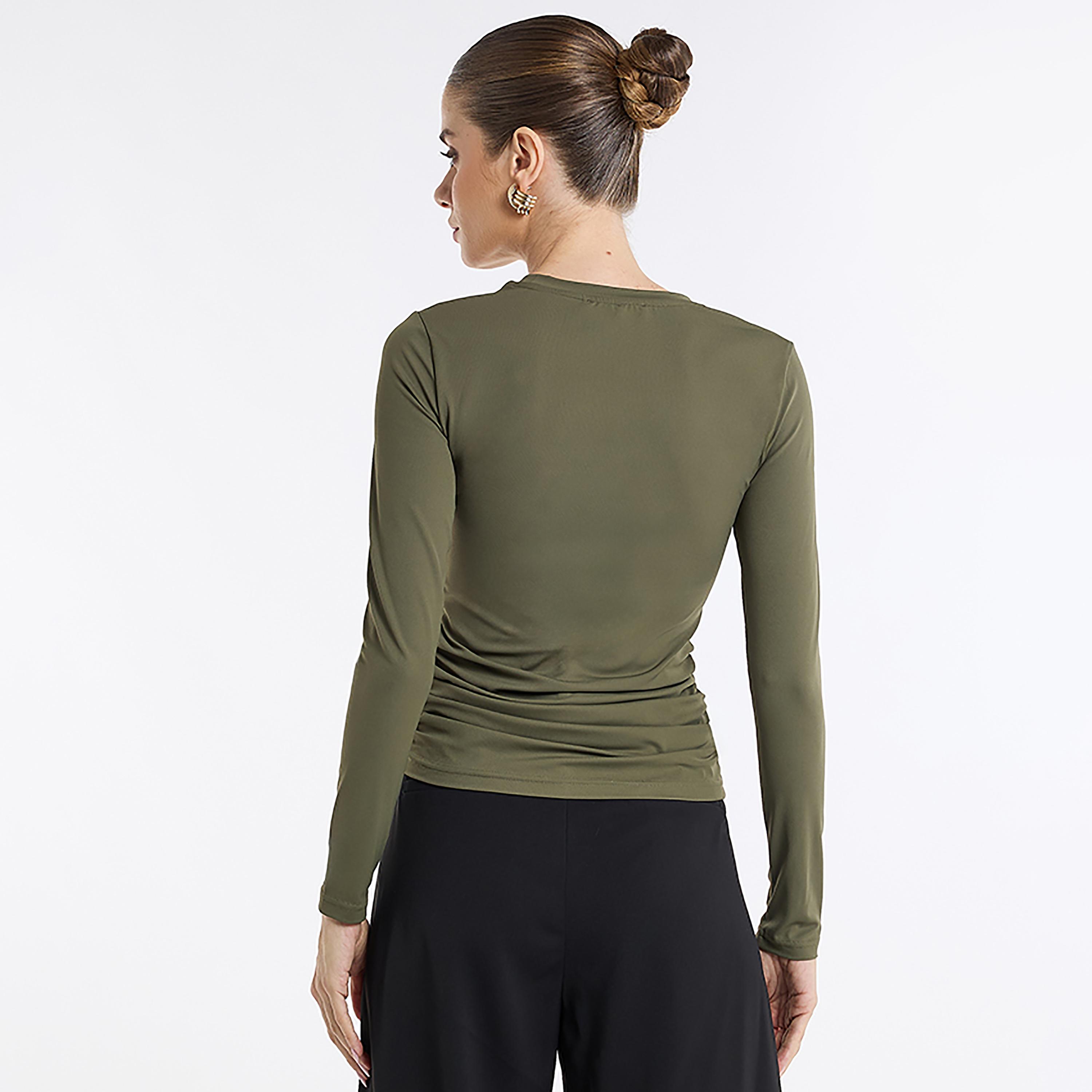 بلوزة نسائية بياقة مستديرة "كرو نيك" من بي سي بي جي-women-clothing-shirtsandblouses-blouses-image-8
