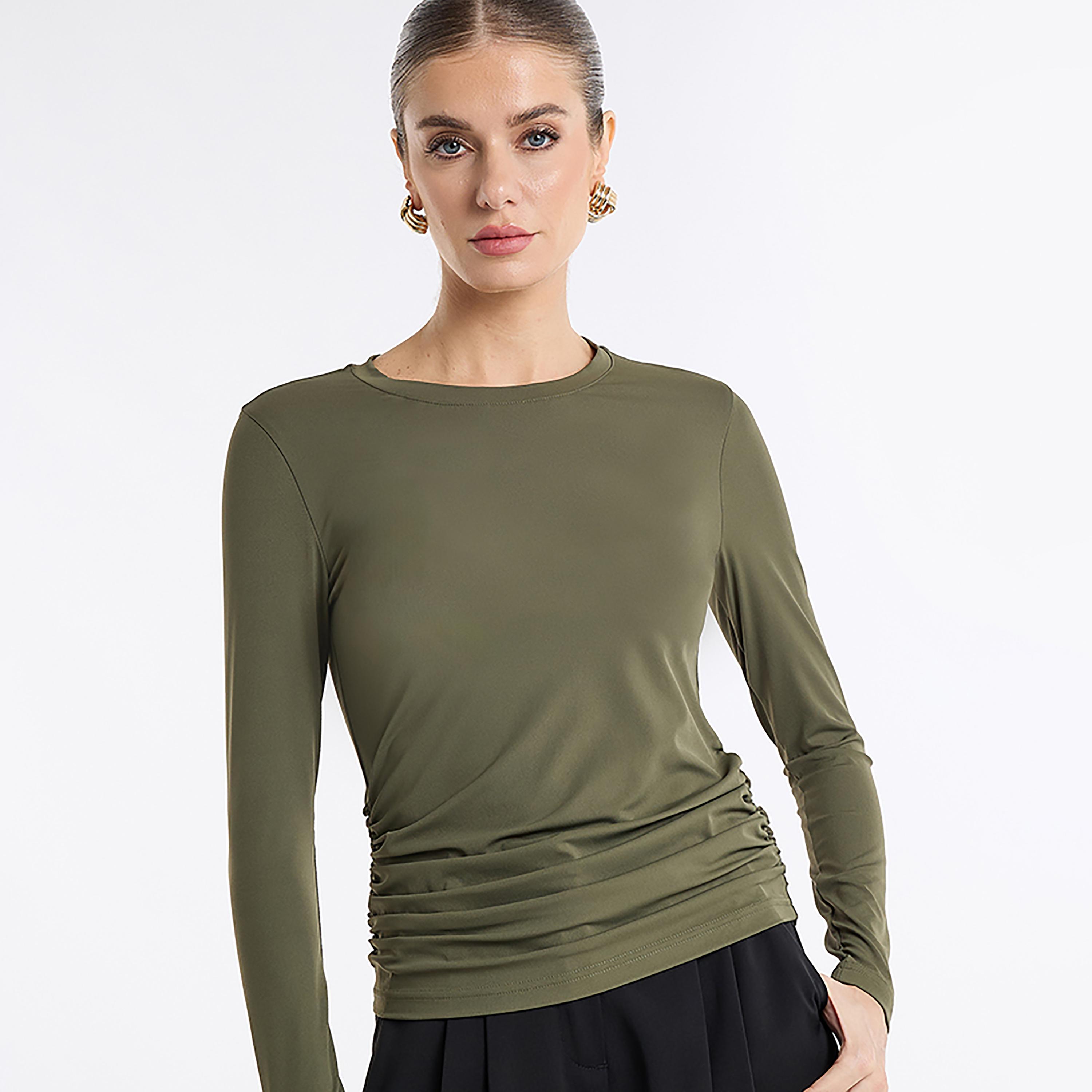 بلوزة نسائية بياقة مستديرة "كرو نيك" من بي سي بي جي-women-clothing-shirtsandblouses-blouses-image-9