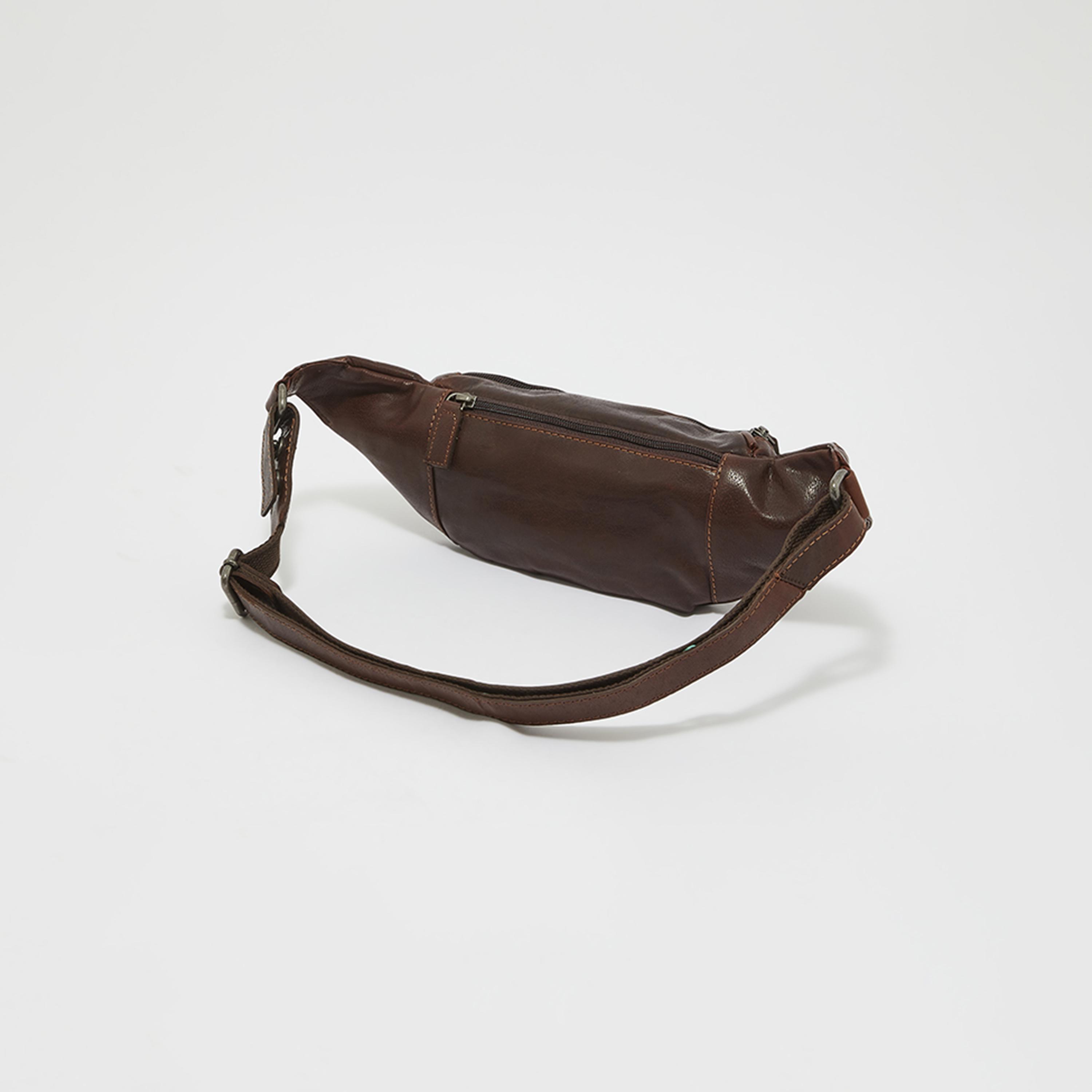 شنطة خصر سادة مع حزام خصر قابل للتعديل من بيفرلي هيلز بولو كلوب-men-bags-image-2