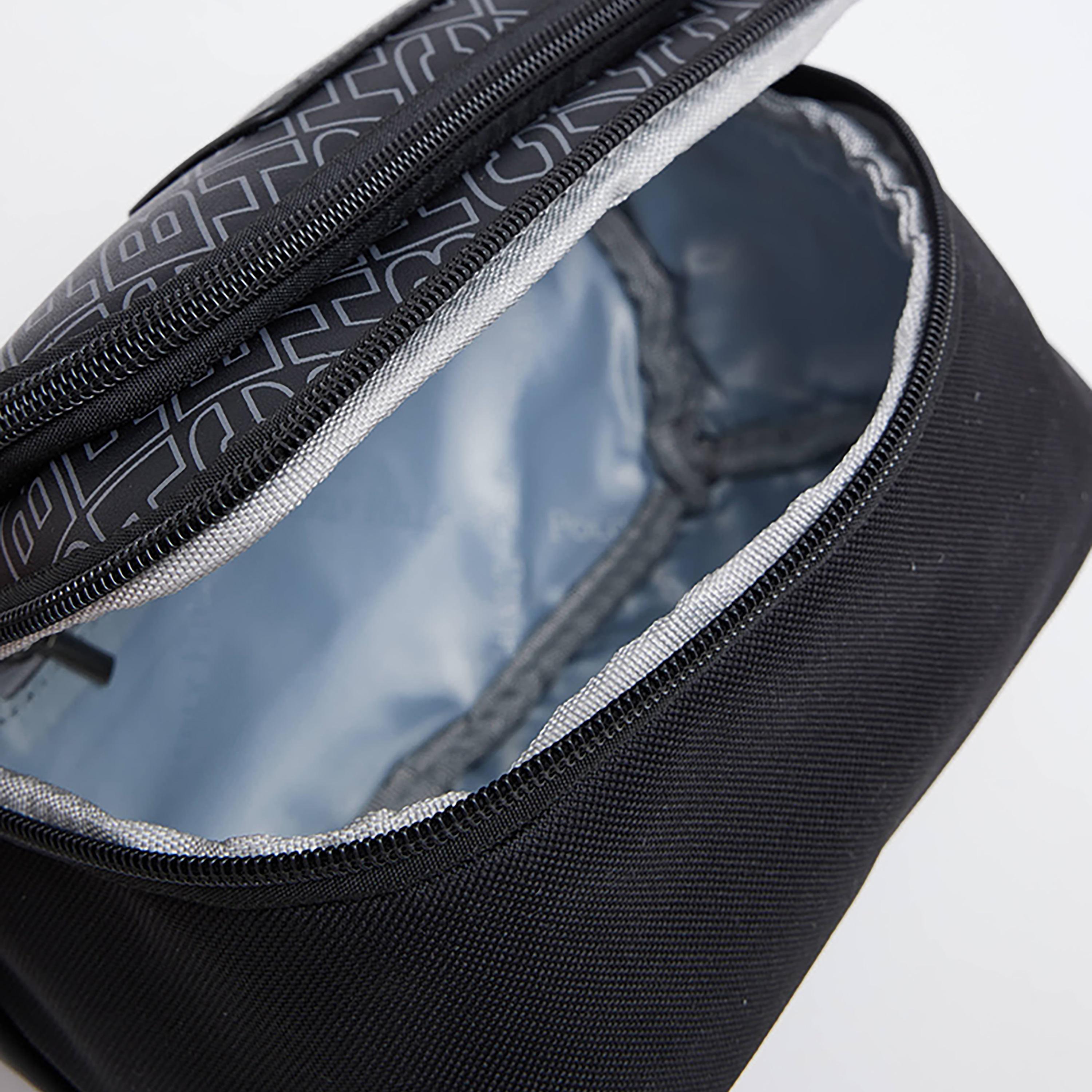حقيبة أدوات الزينة بمقبض علوي وطبعة لوجو بيفرلي هيلز بولو كلوب-men-bags-image-3