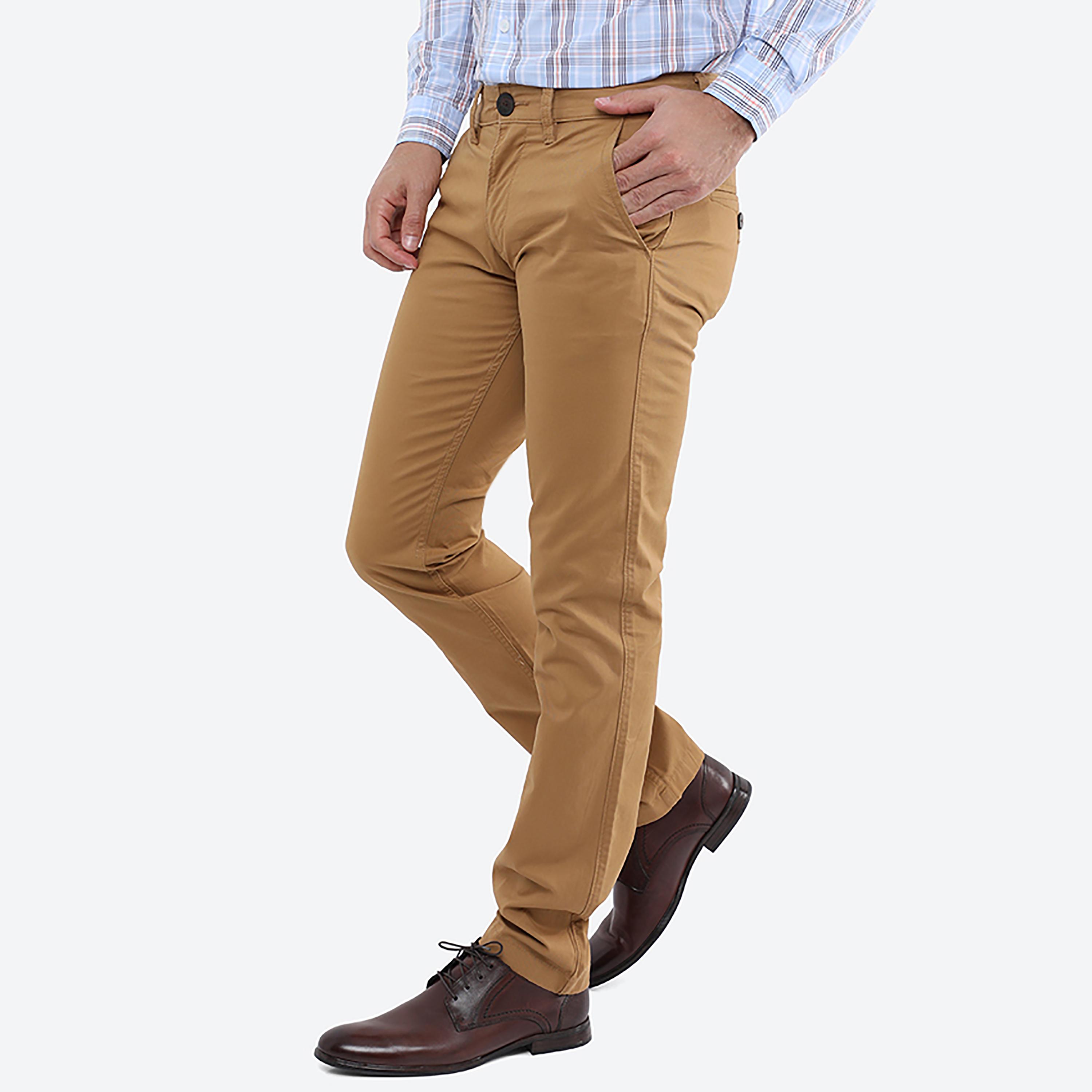 بنطلون سادة متوسط الارتفاع مع زر للإغلاق من بيفرلي هيلز بولو كلوب-men-clothing-bottoms-trousersandchinos-chinos-image-1