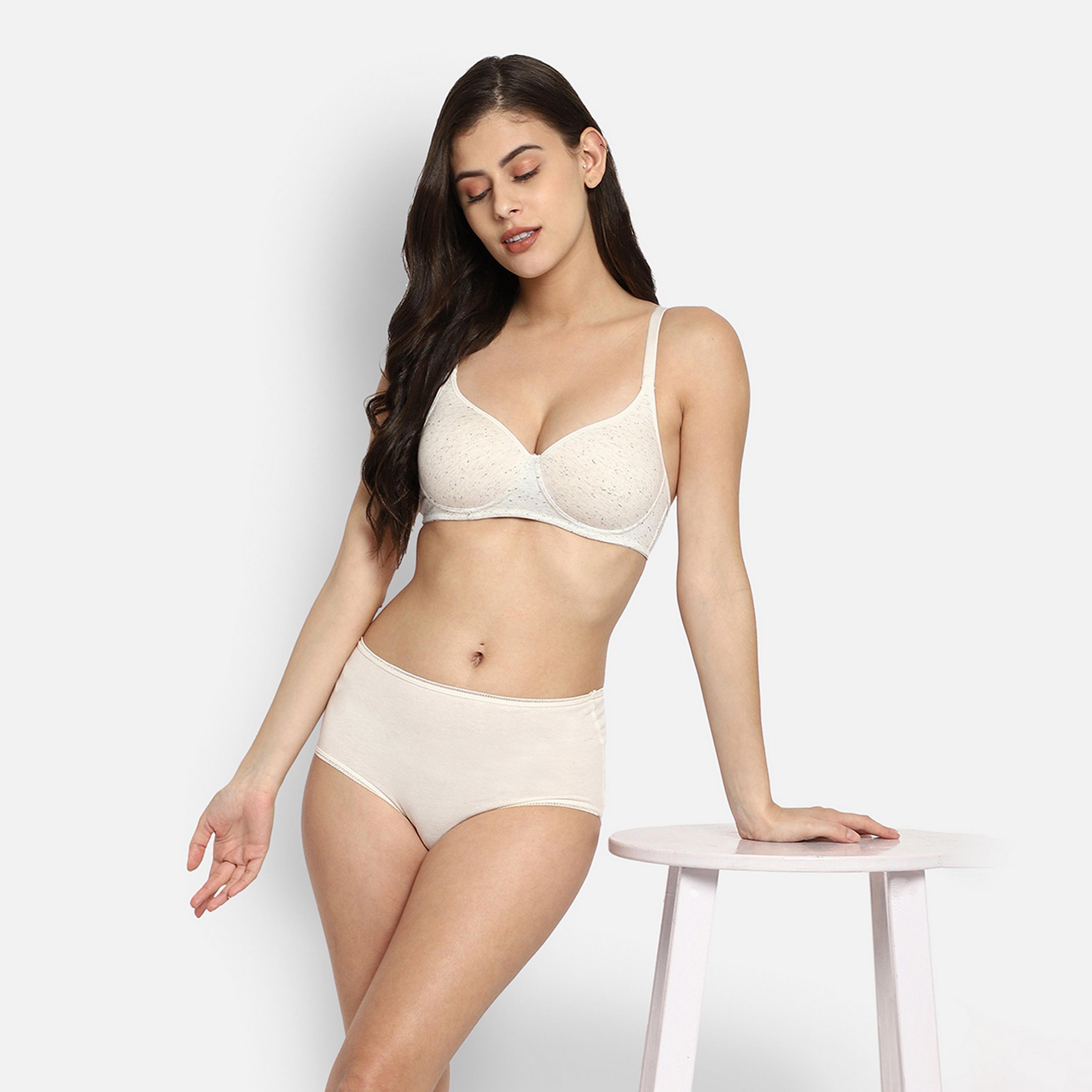 Clovia Padded Non-Wired Full Cup Women's T-Shirt Bra in White - Cotton-women-clothing-lingerie-bras-image-6