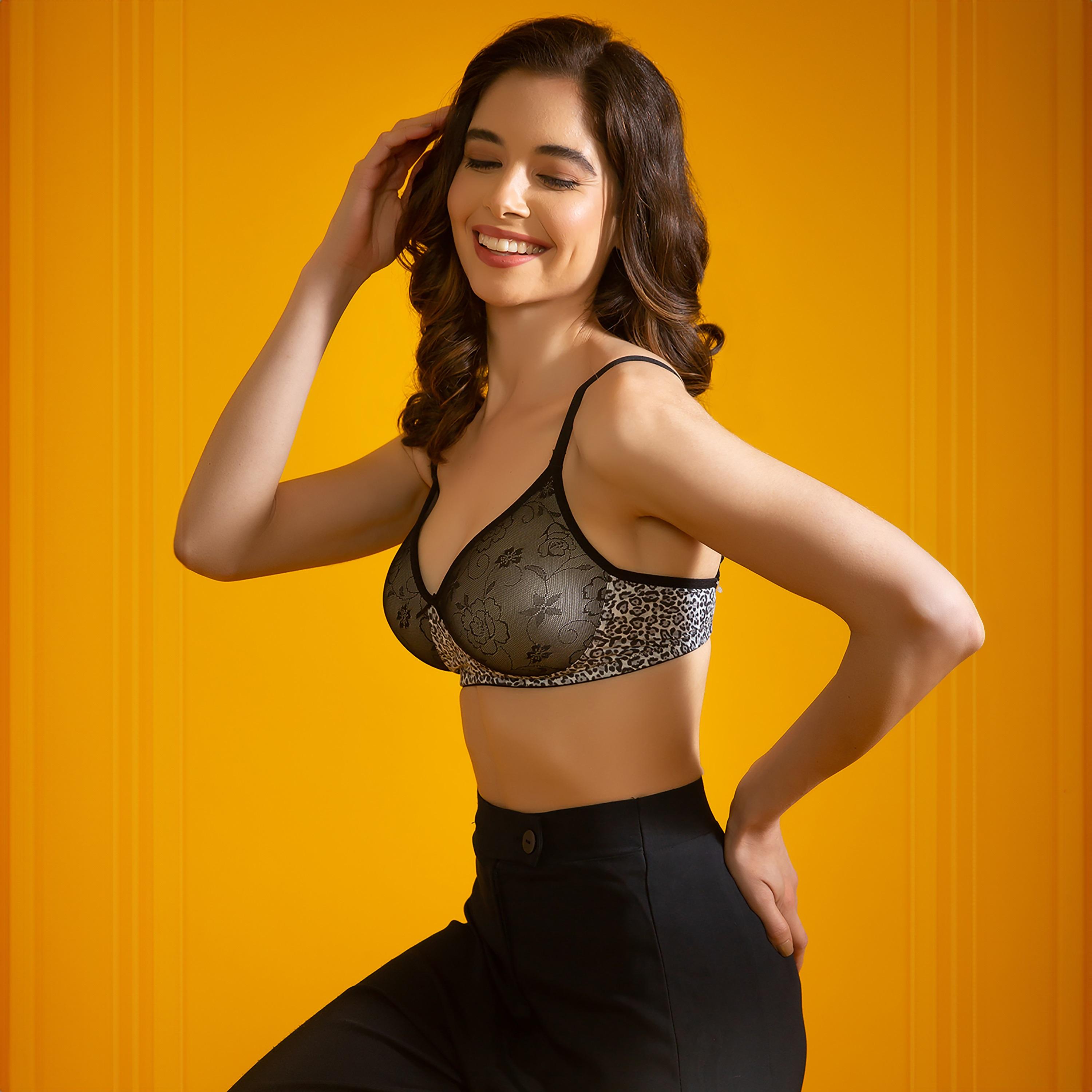Clovia Padded Non-Wired Full Cup Self-Patterned Women's Bra in Black - Lace-women-clothing-lingerie-bras-image-2
