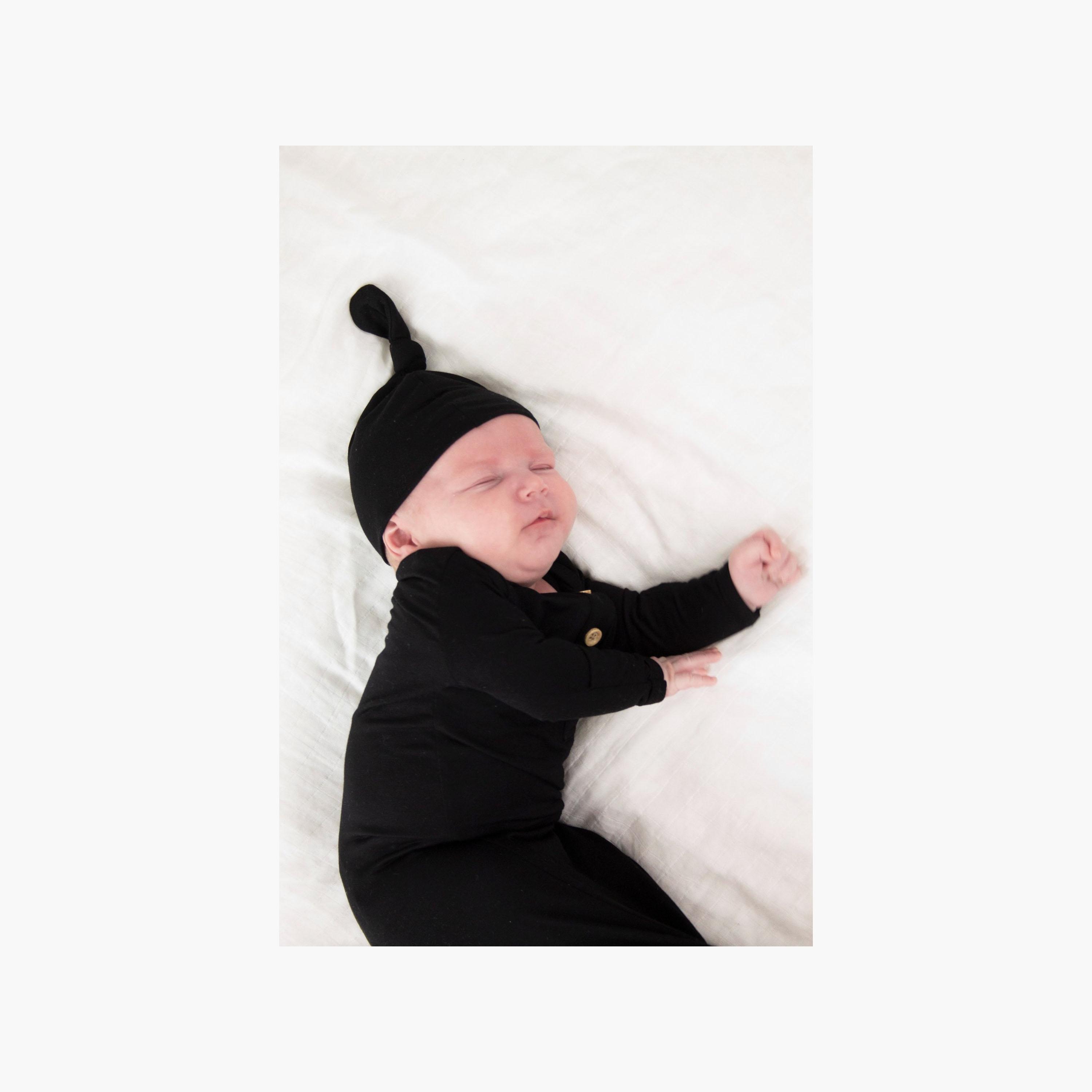 طقم قطعتين ثوب نوم بعقدة وقبعة بيني للأطفال من أنفي بيبي-baby-girls-clothing-nightwear-sleepsuits-image-4