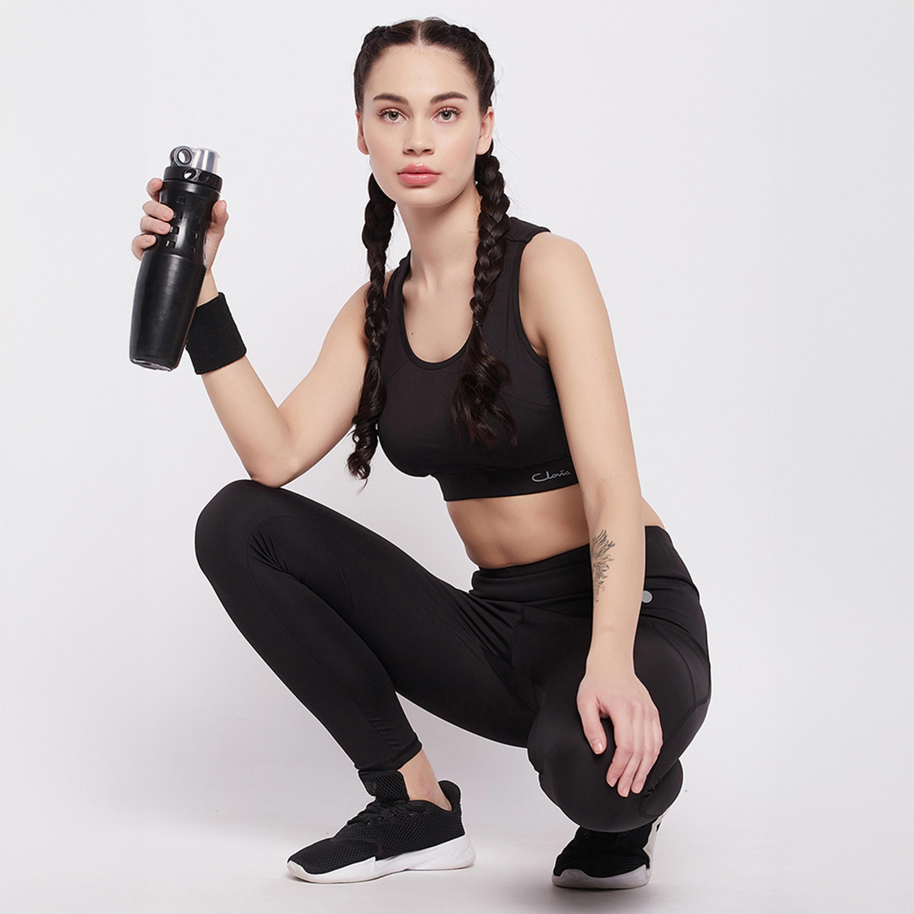 حمالة صدر رياضية مبطنة بضغط متوسط، ريسر باك - أسود من كلوفيا-women-clothing-lingerie-bras-image-2