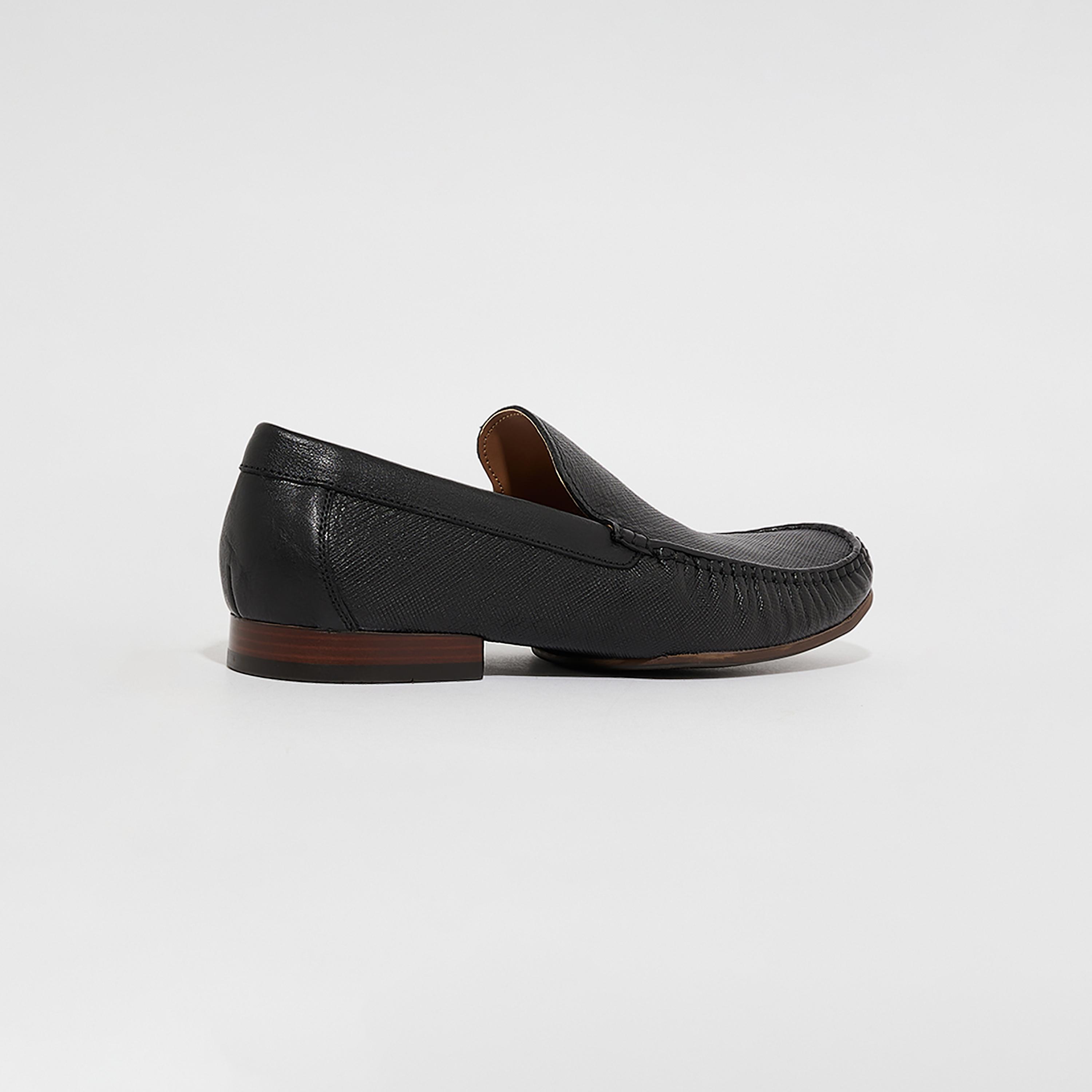 حذاء لوفر ذو سلیب آن من هاش بابيز لوكاس للرجال | C301-men-shoes-formalshoes-image-3