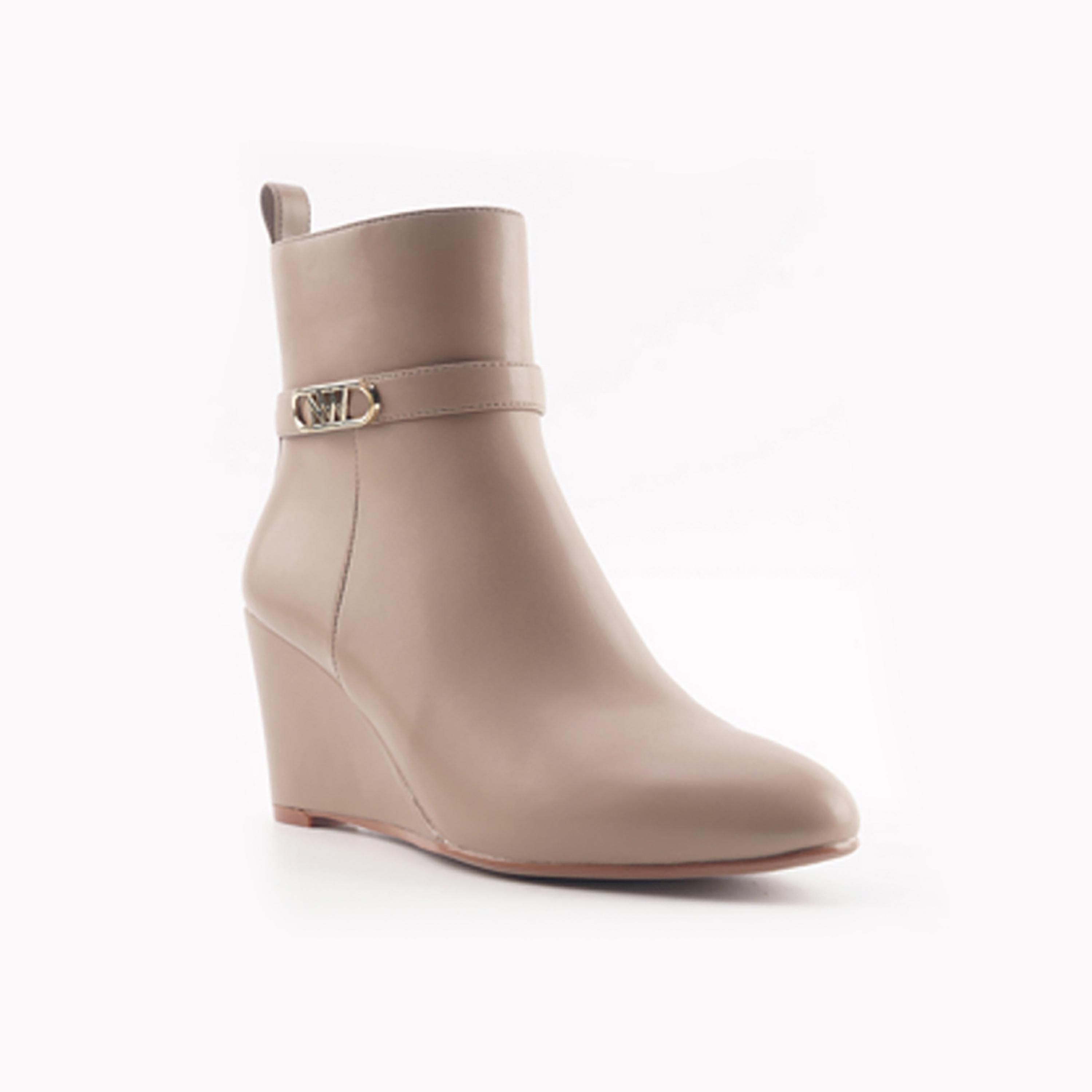 بوتز ناين ويست كانور نسائية بكعب عريض للكاحل مع سحاب للإغلاق-women-shoes-boots-image-1