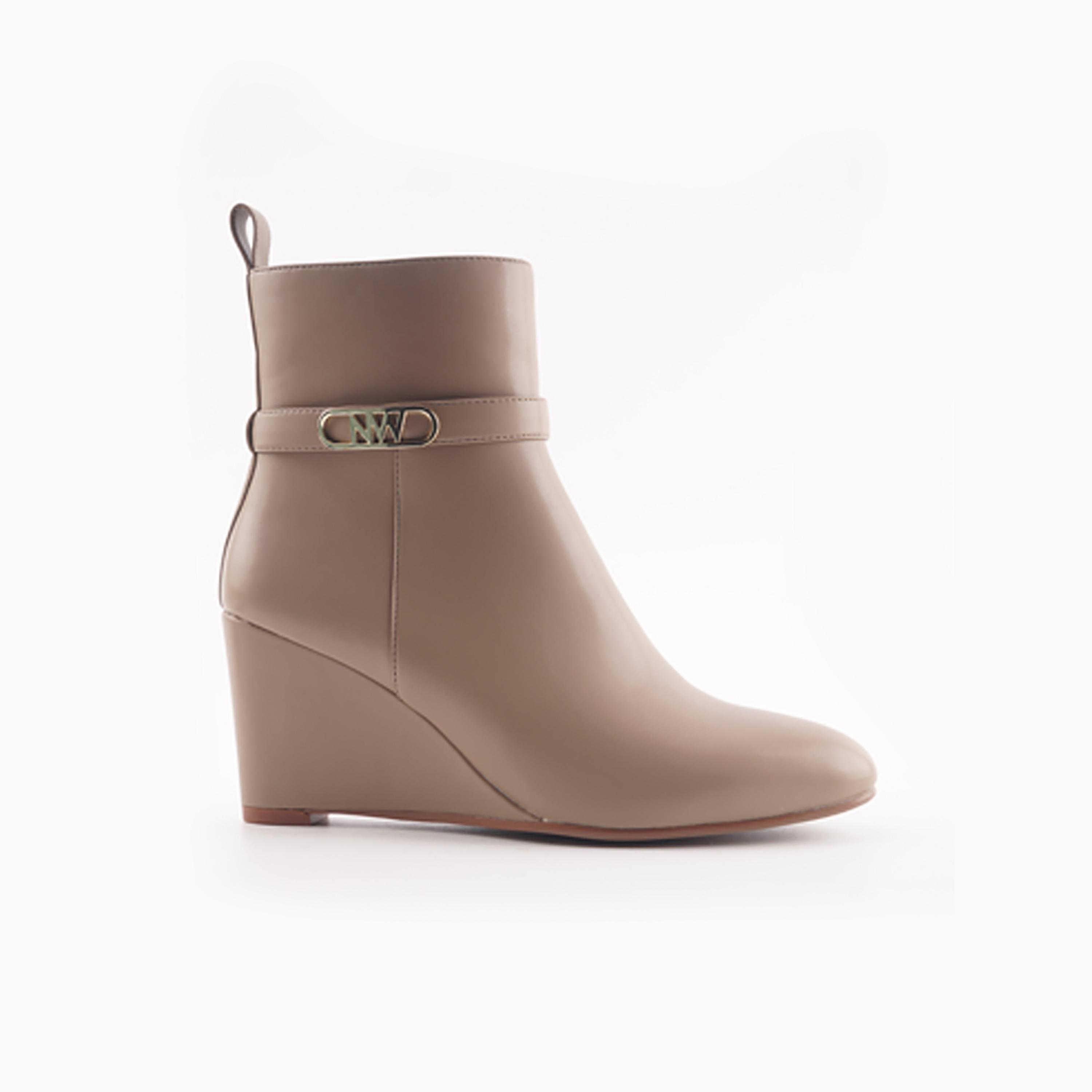 بوتز ناين ويست كانور نسائية بكعب عريض للكاحل مع سحاب للإغلاق-women-shoes-boots-image-2