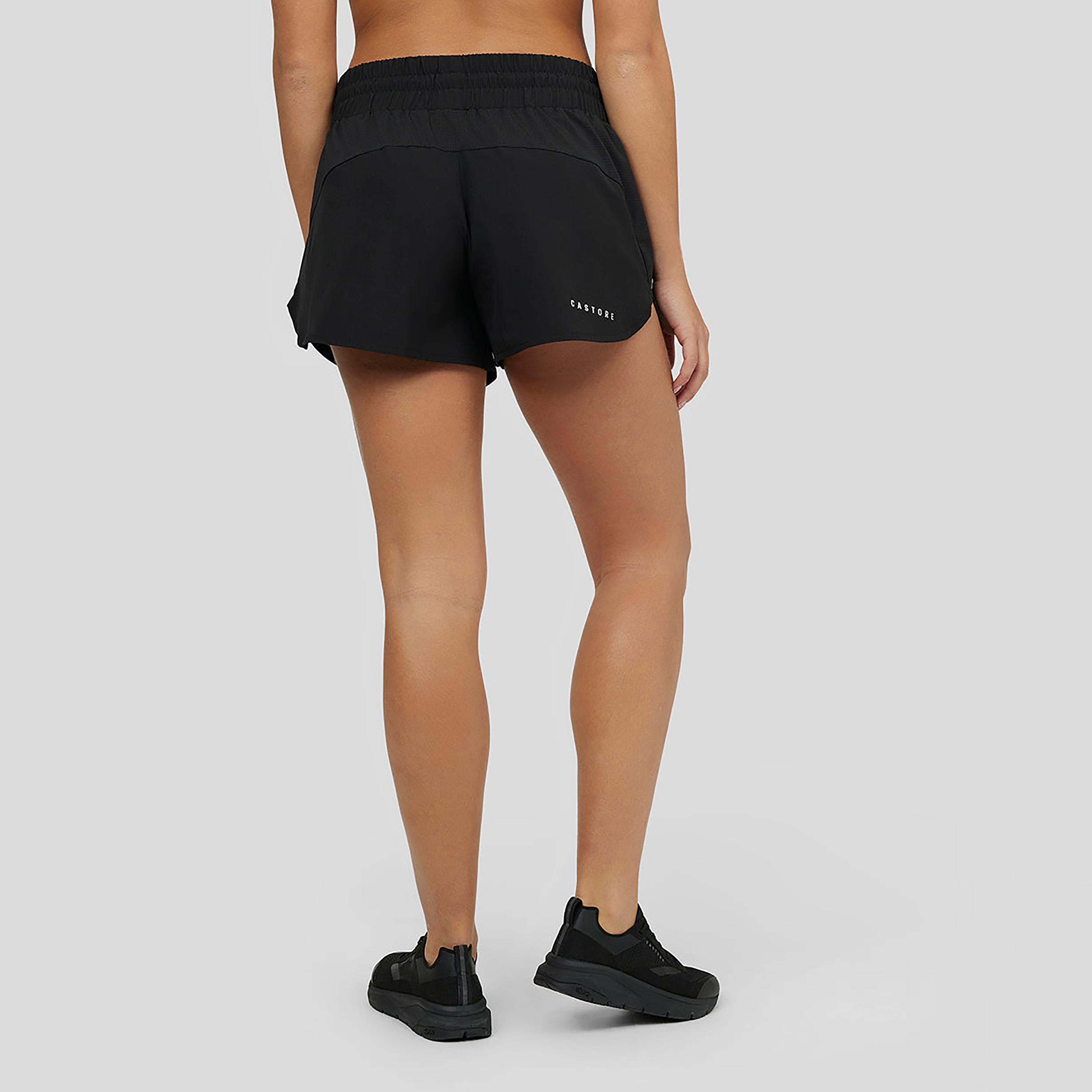 شورت تدريب نسائي من Castore بشعار Toggle Adjuster Carbon-women-clothing-shorts-image-2