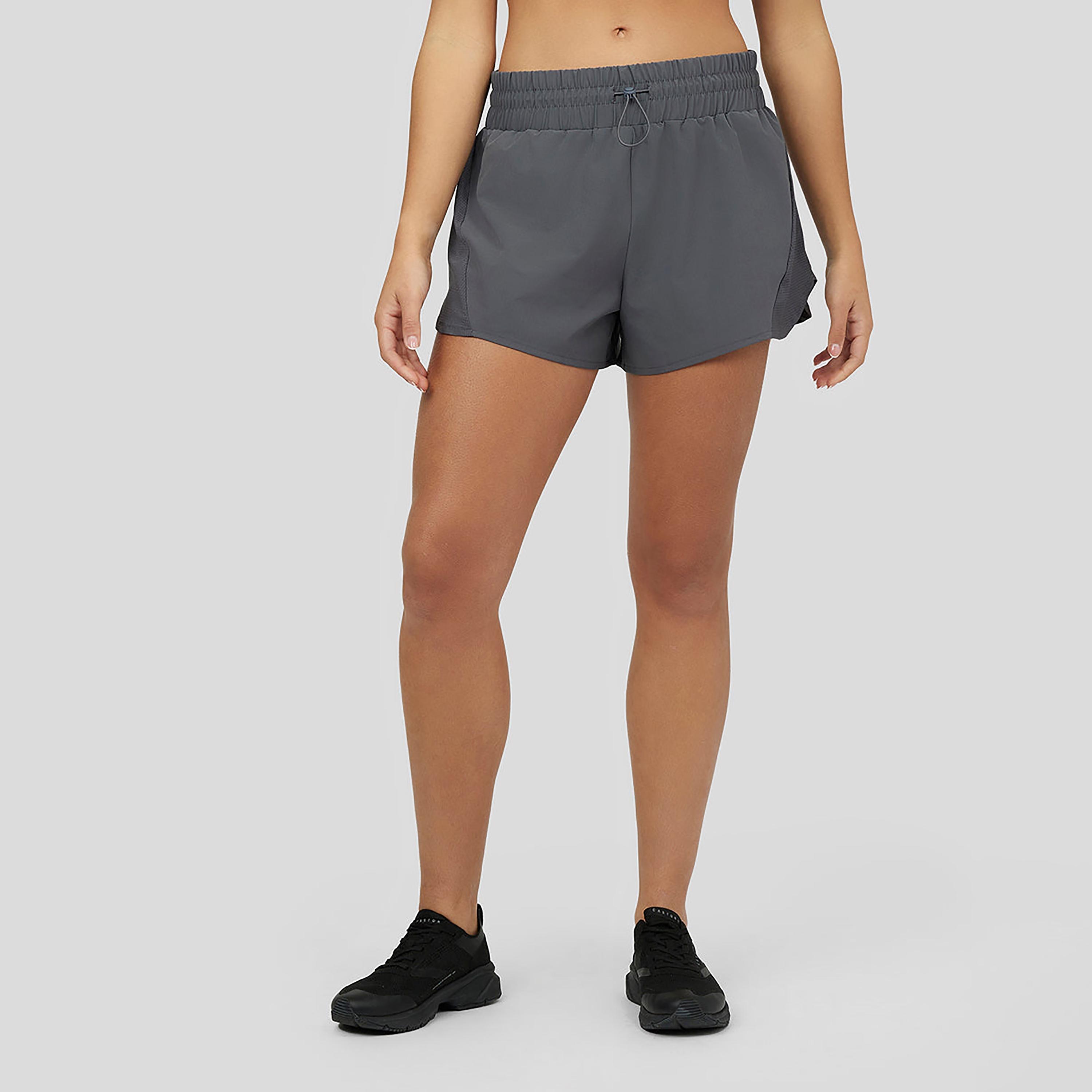 شورت تدريب نسائي من Castore بشعار Toggle Adjuster Carbon-women-clothing-shorts-image-5