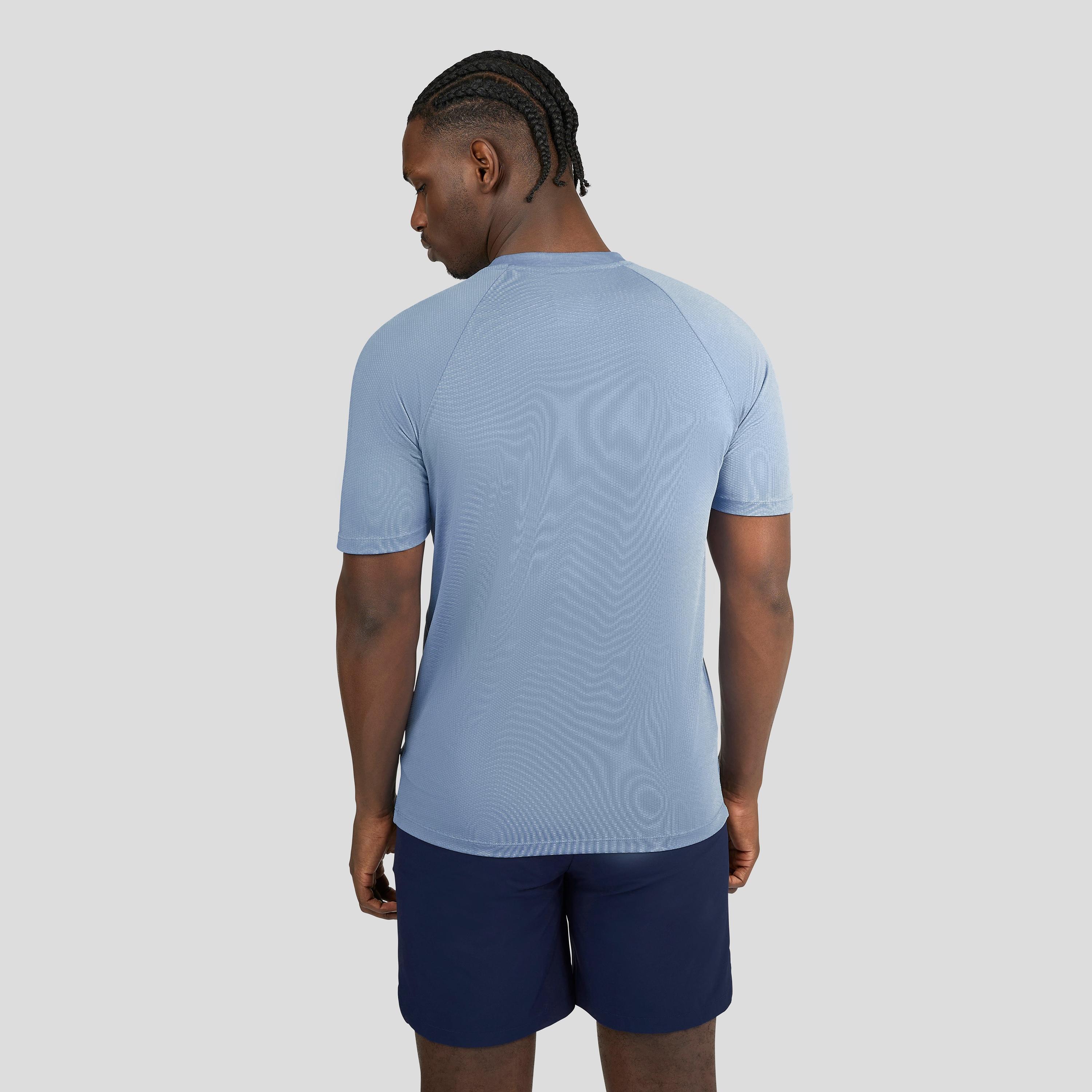 Castore Men's Logo Crew Neck Raglan Short Sleeves Tee-men-clothing-sportswearandactivewear-tshirtsandpolos-image-2