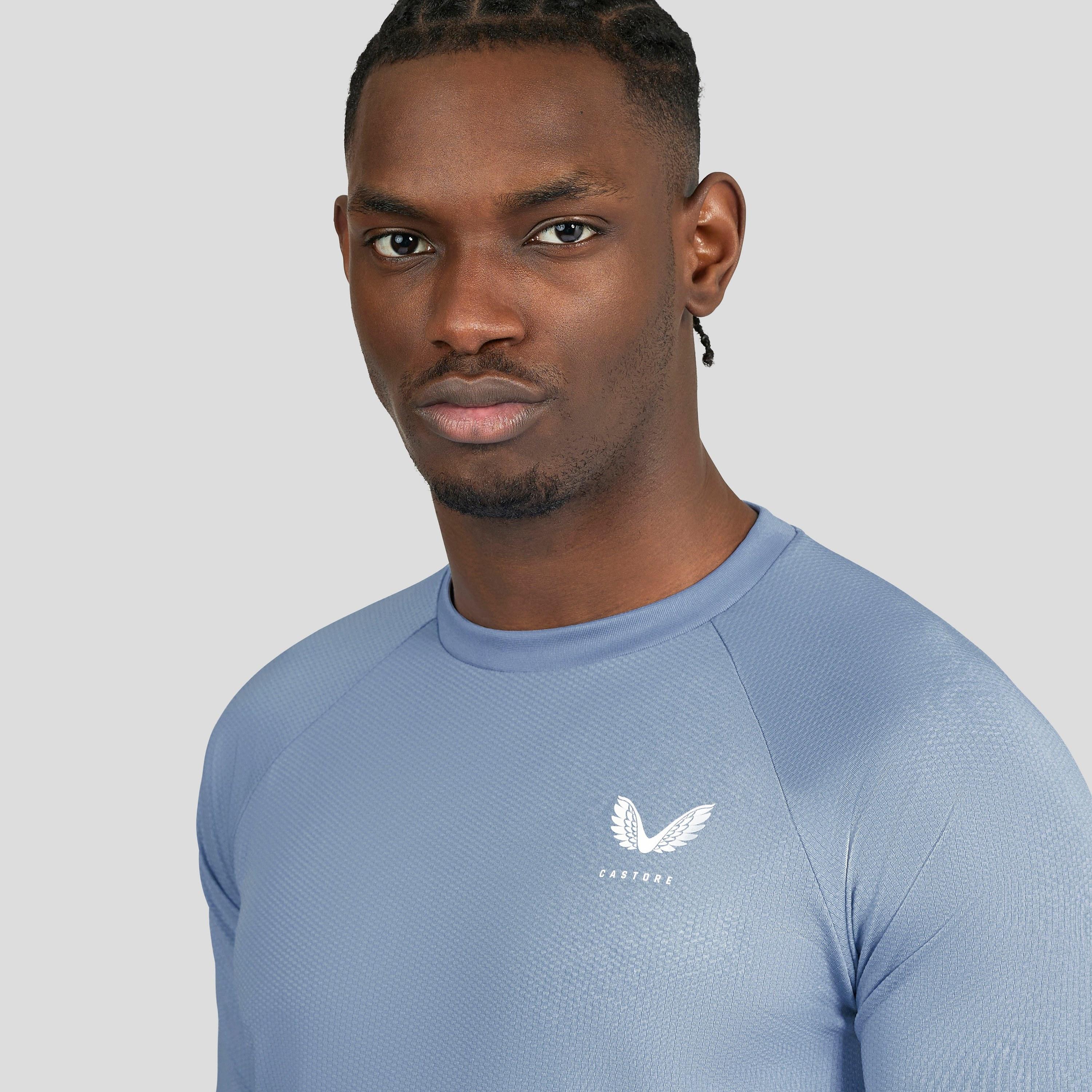 Castore Men's Logo Crew Neck Raglan Short Sleeves Tee-men-clothing-sportswearandactivewear-tshirtsandpolos-image-4